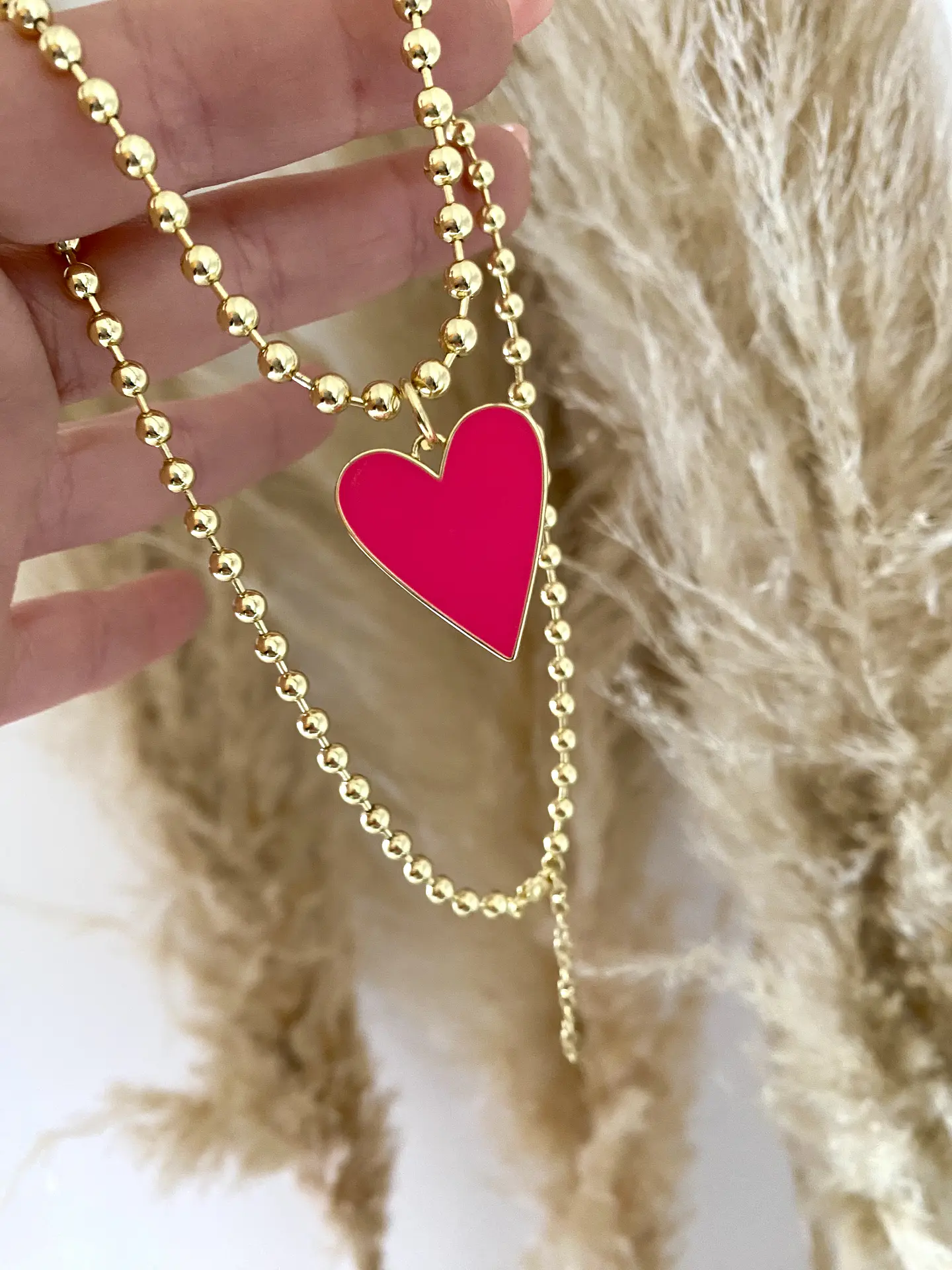 Collar balines Corazón fucsia esmaltado  2