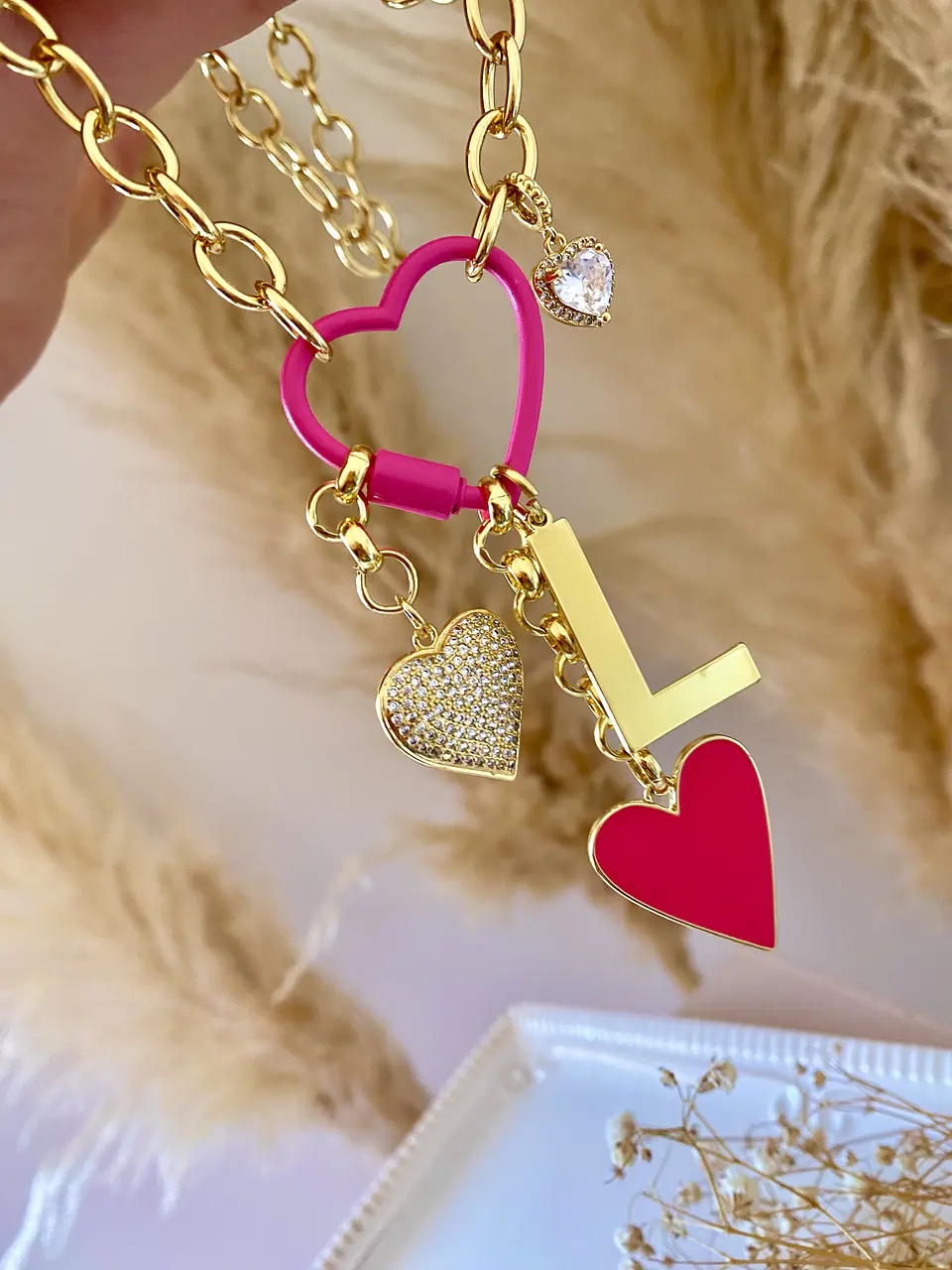 Collar conector corazón fucsia + mix de dijes  1