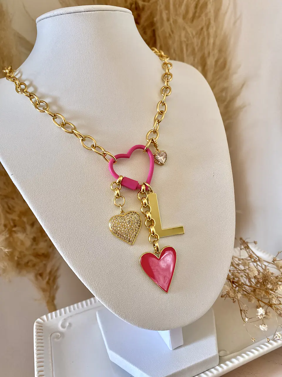 Collar conector corazón fucsia + mix de dijes  2