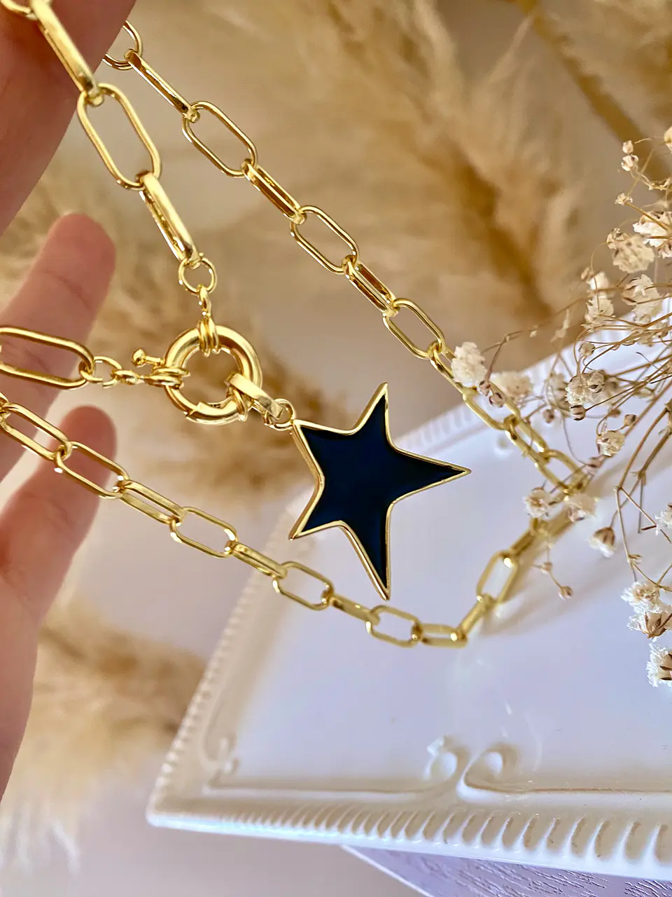 Collar Estrella esmaltada black Cadena gold  1