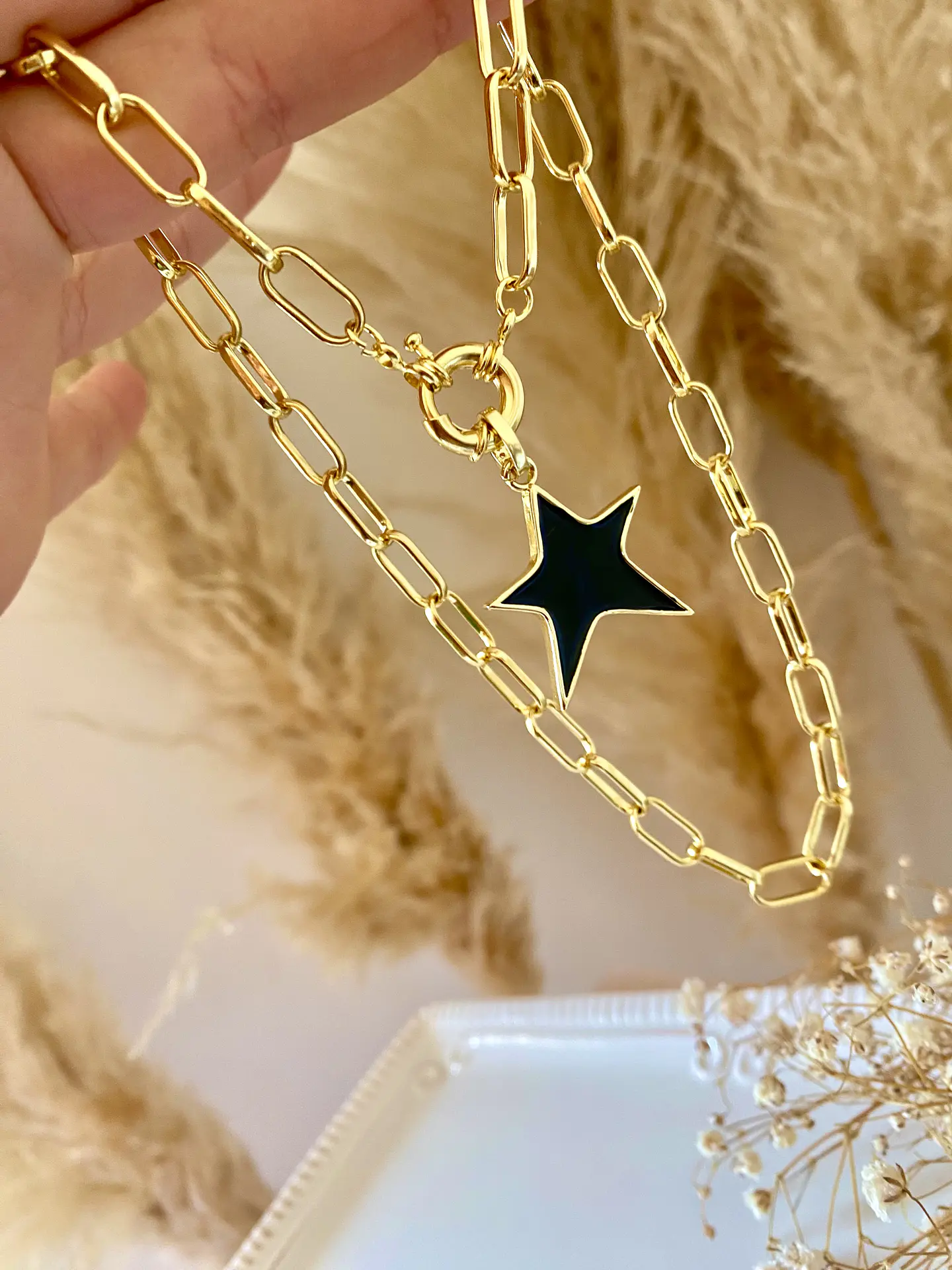 Collar Estrella esmaltada black Cadena gold  3