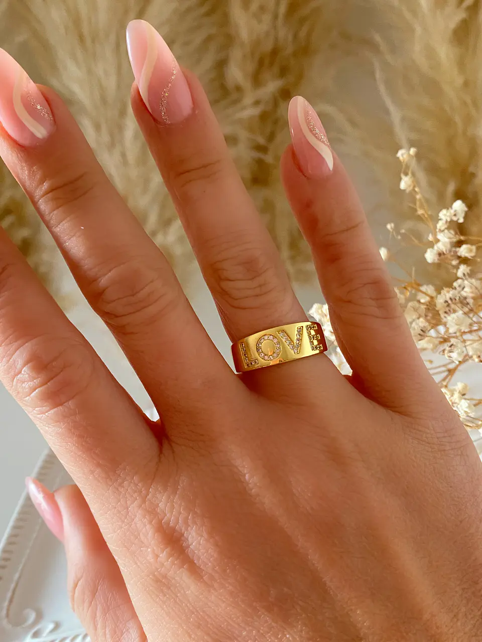 Anillo LOVE Circones gold  1