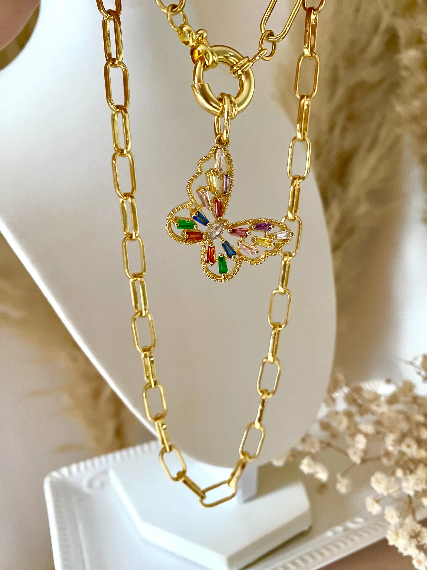 Collar Mariposa Cristales gold 3