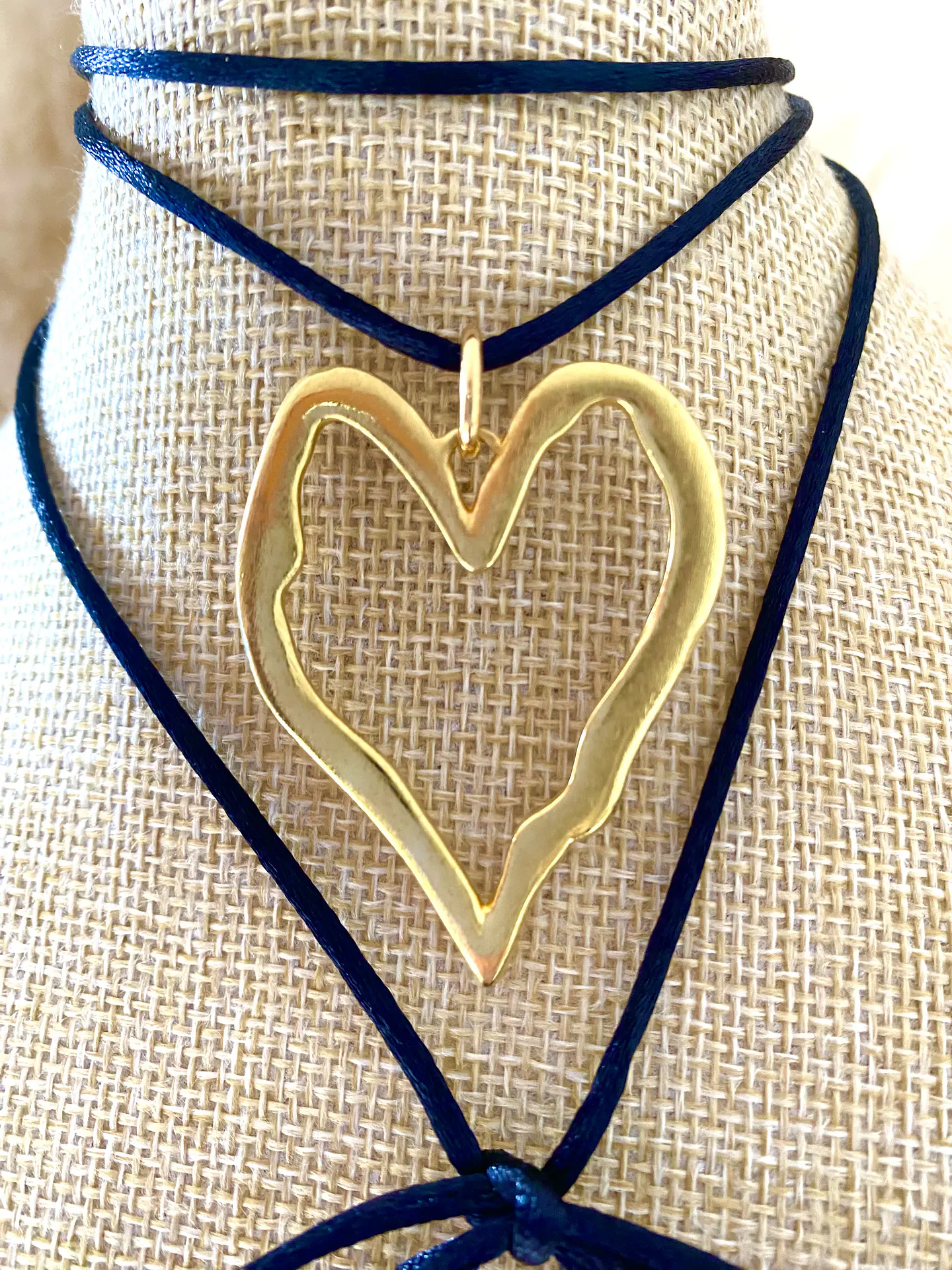 Collar Cinto negro Maxi Corazon  2