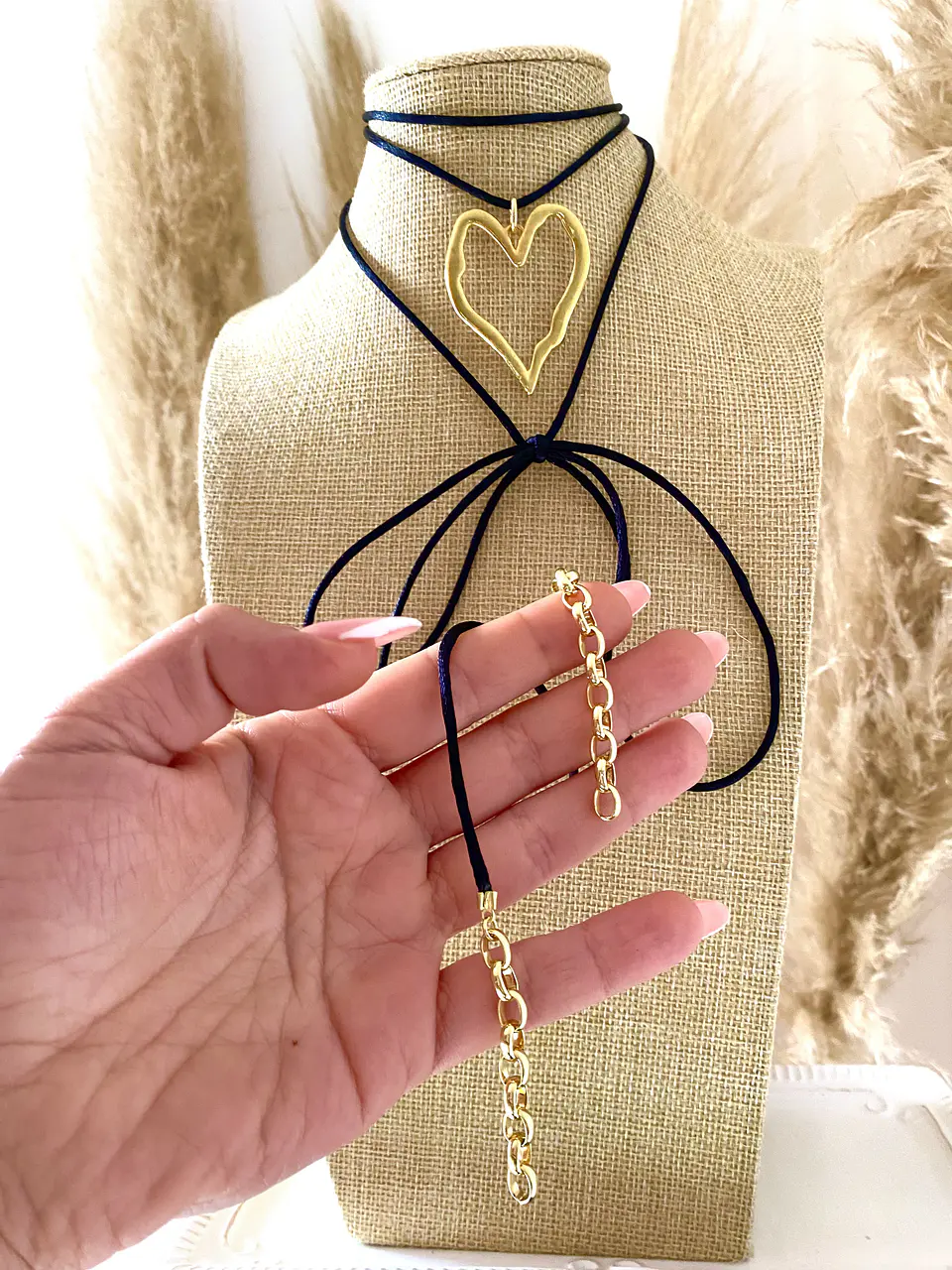 Collar Cinto negro Maxi Corazon  3