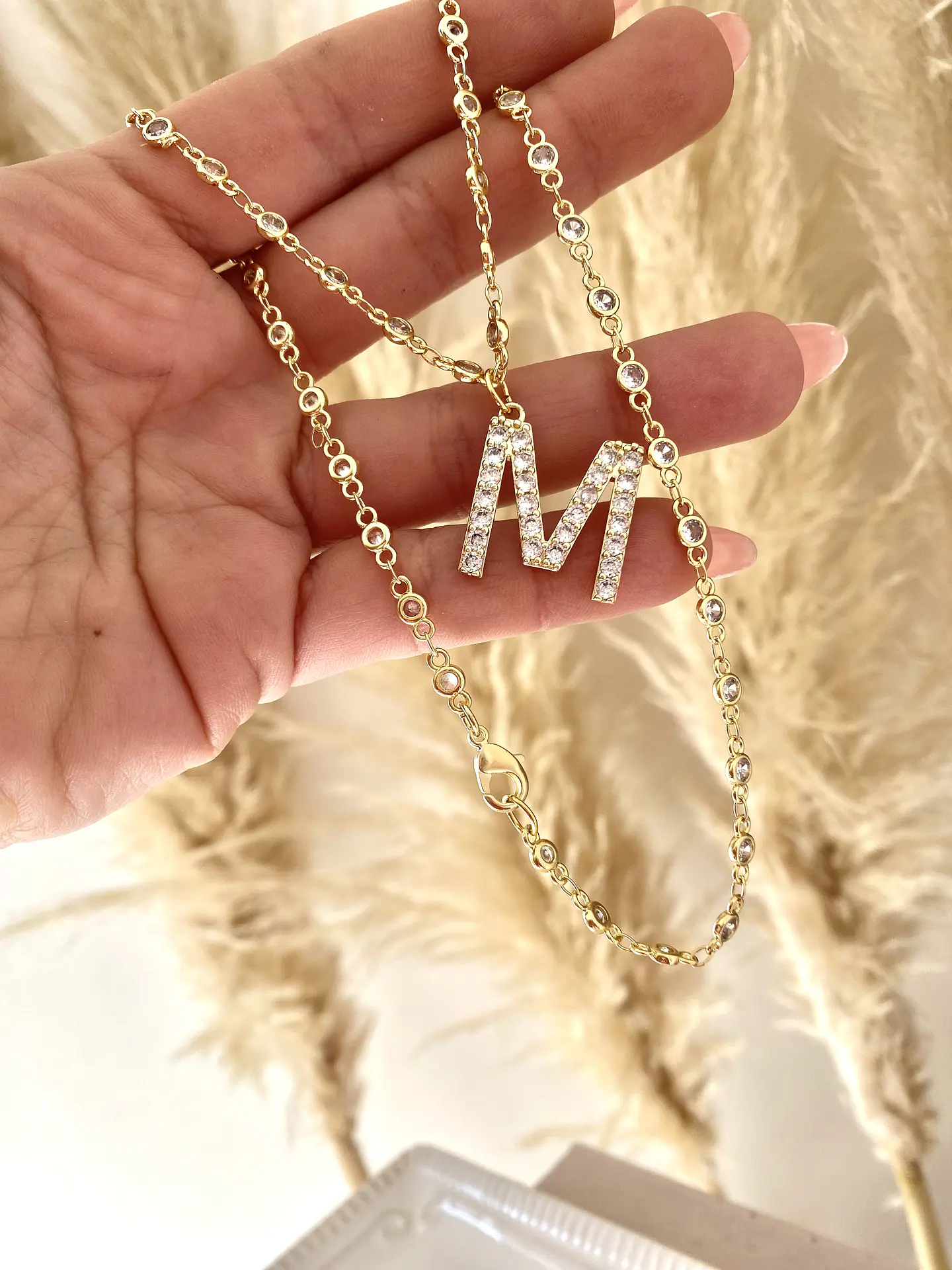 Collar inicial M circones Cadena circon  3