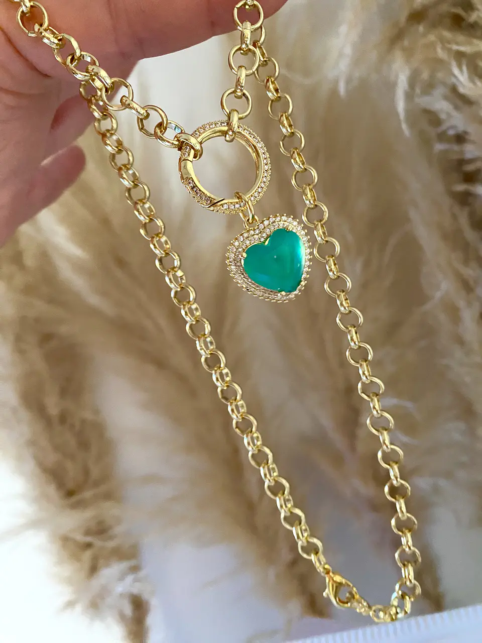  Collar Corazón color Esmeralda  eslabones redondos gold 4