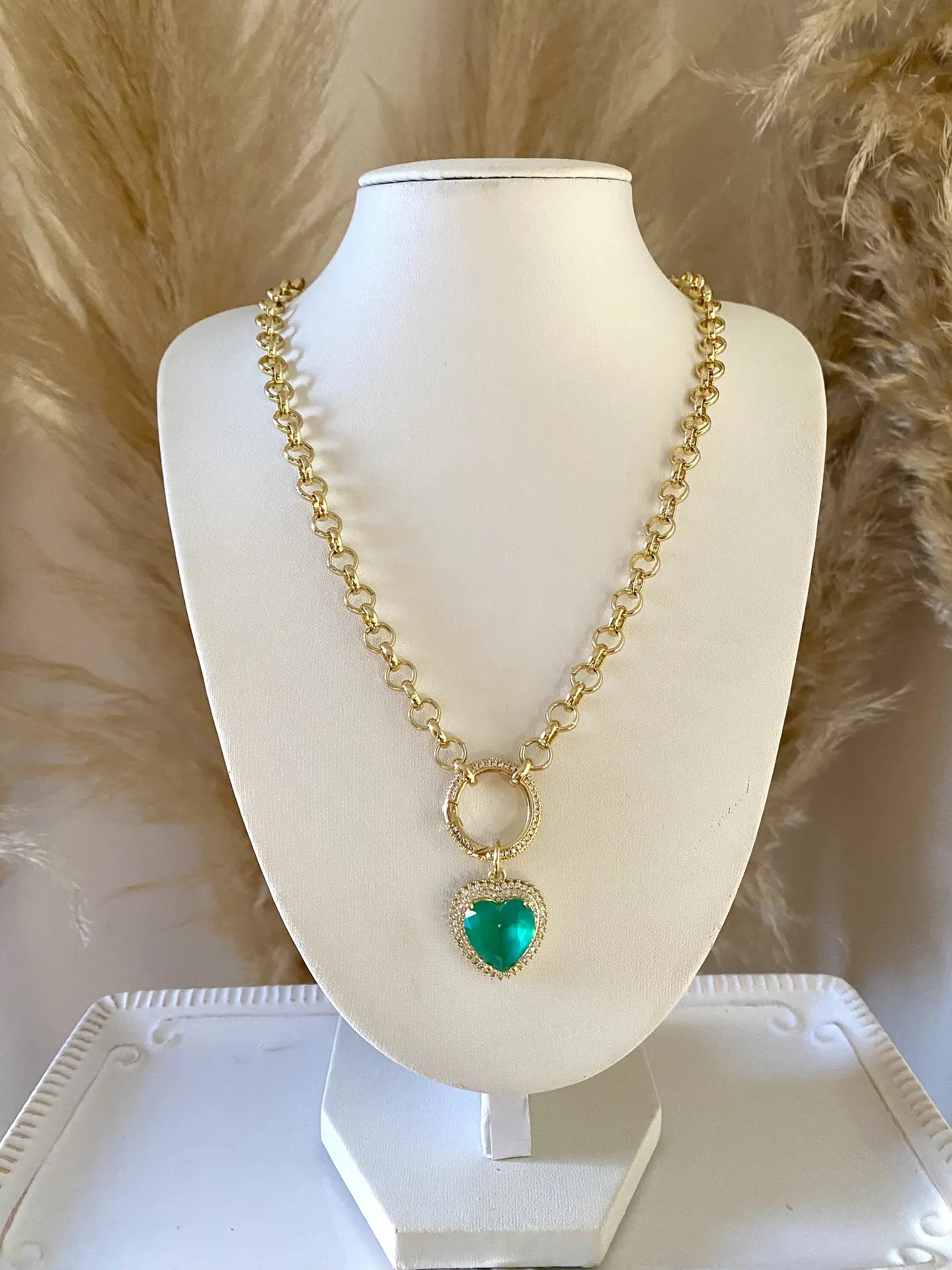  Collar Corazón color Esmeralda  eslabones redondos gold 5