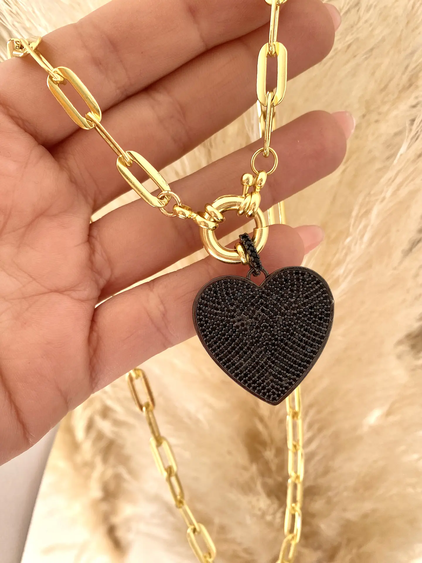  Collar Corazon Black circones maxi eslabones aplanados   5