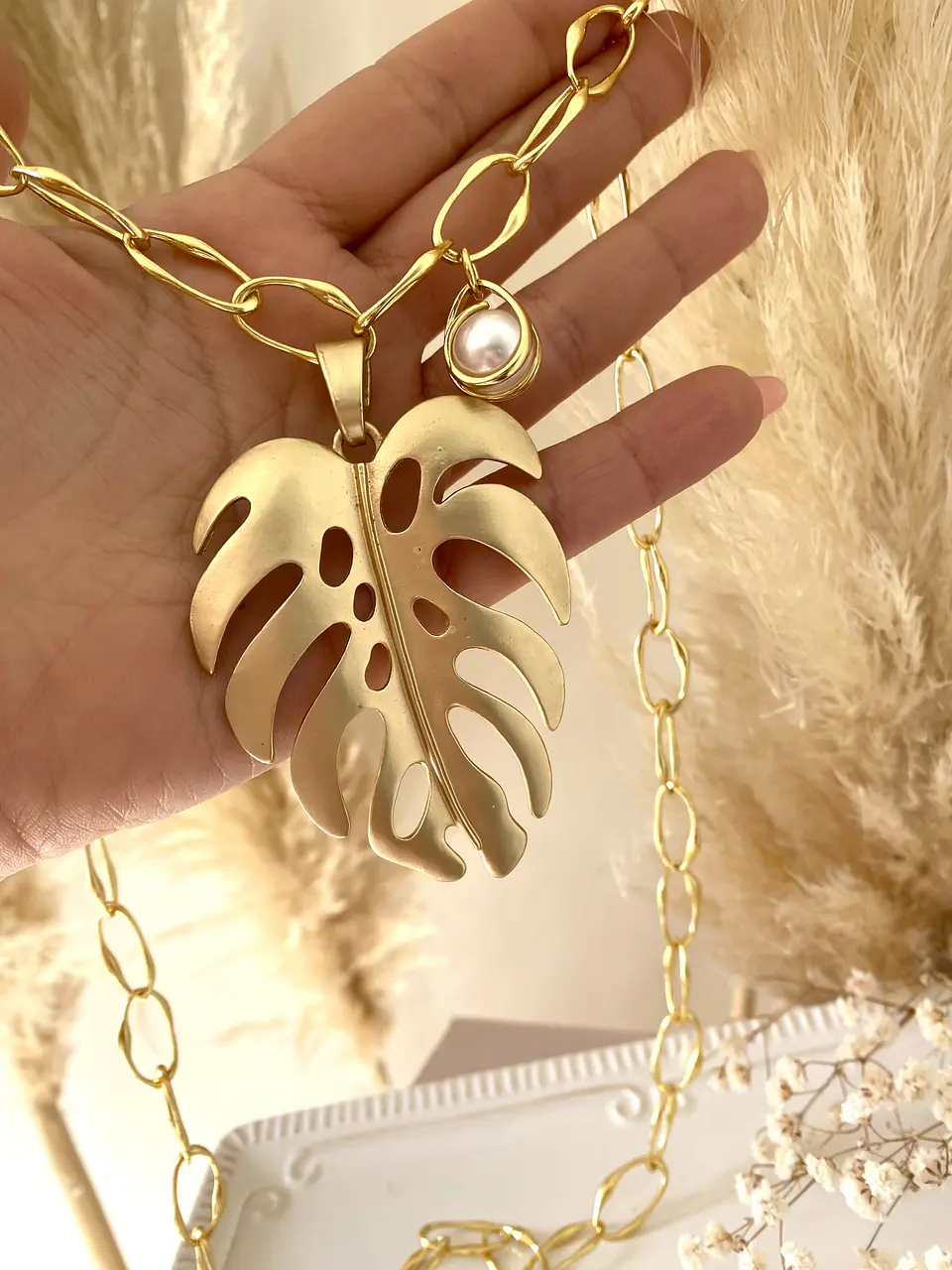 Maxi collar Hoja con Perla gold 2