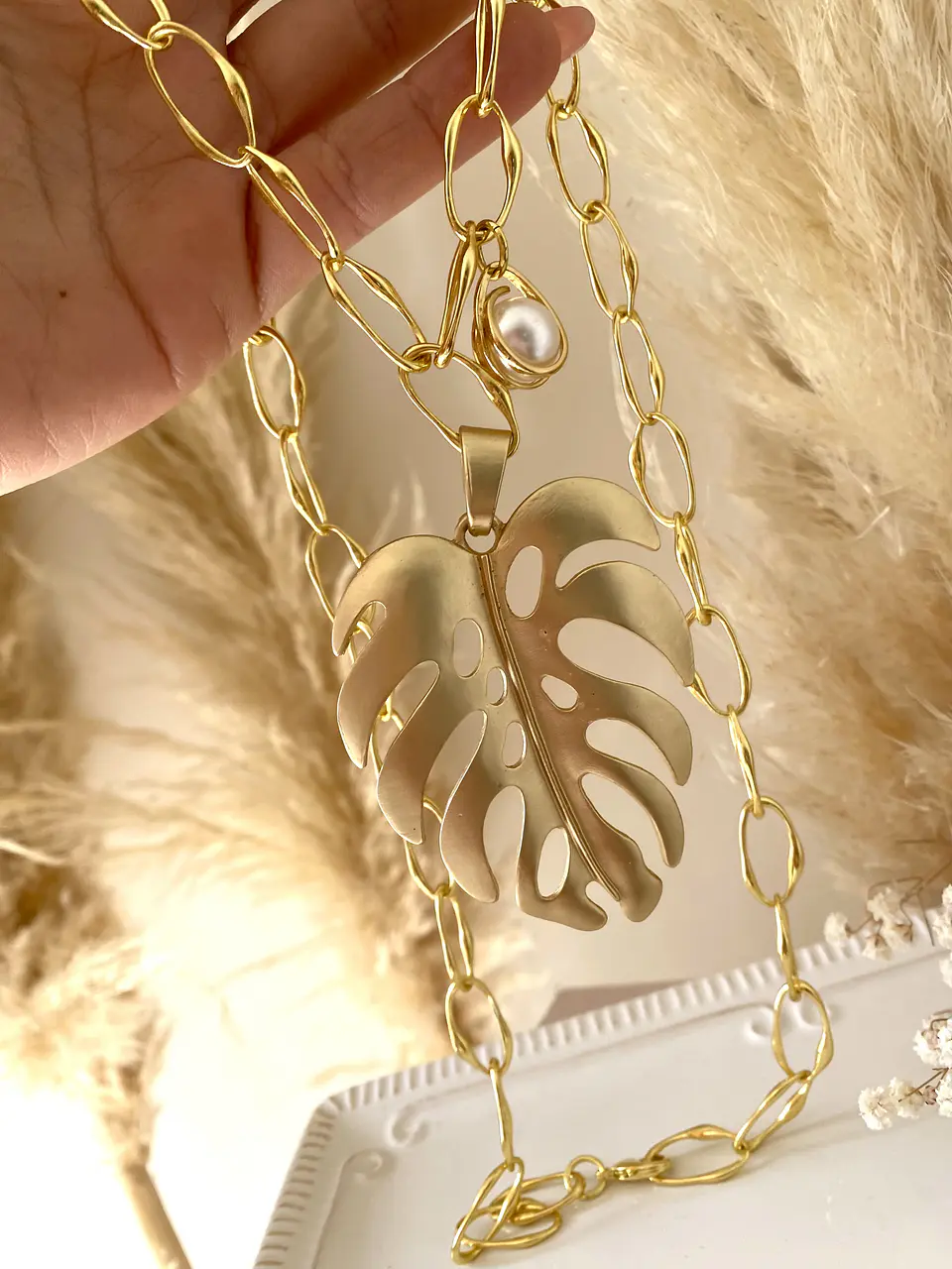 Maxi collar Hoja con Perla gold 3