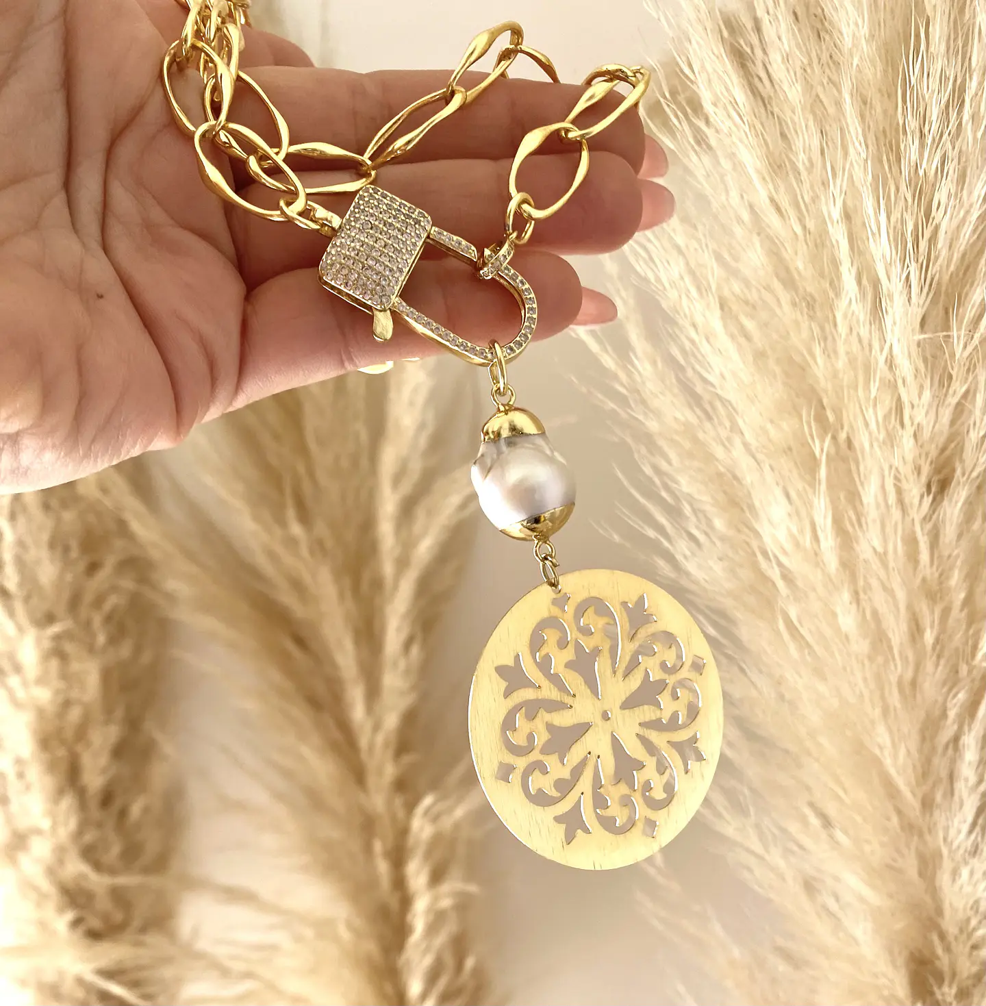 Maxi collar Mandala y Perla Rustica Broche luxury 1
