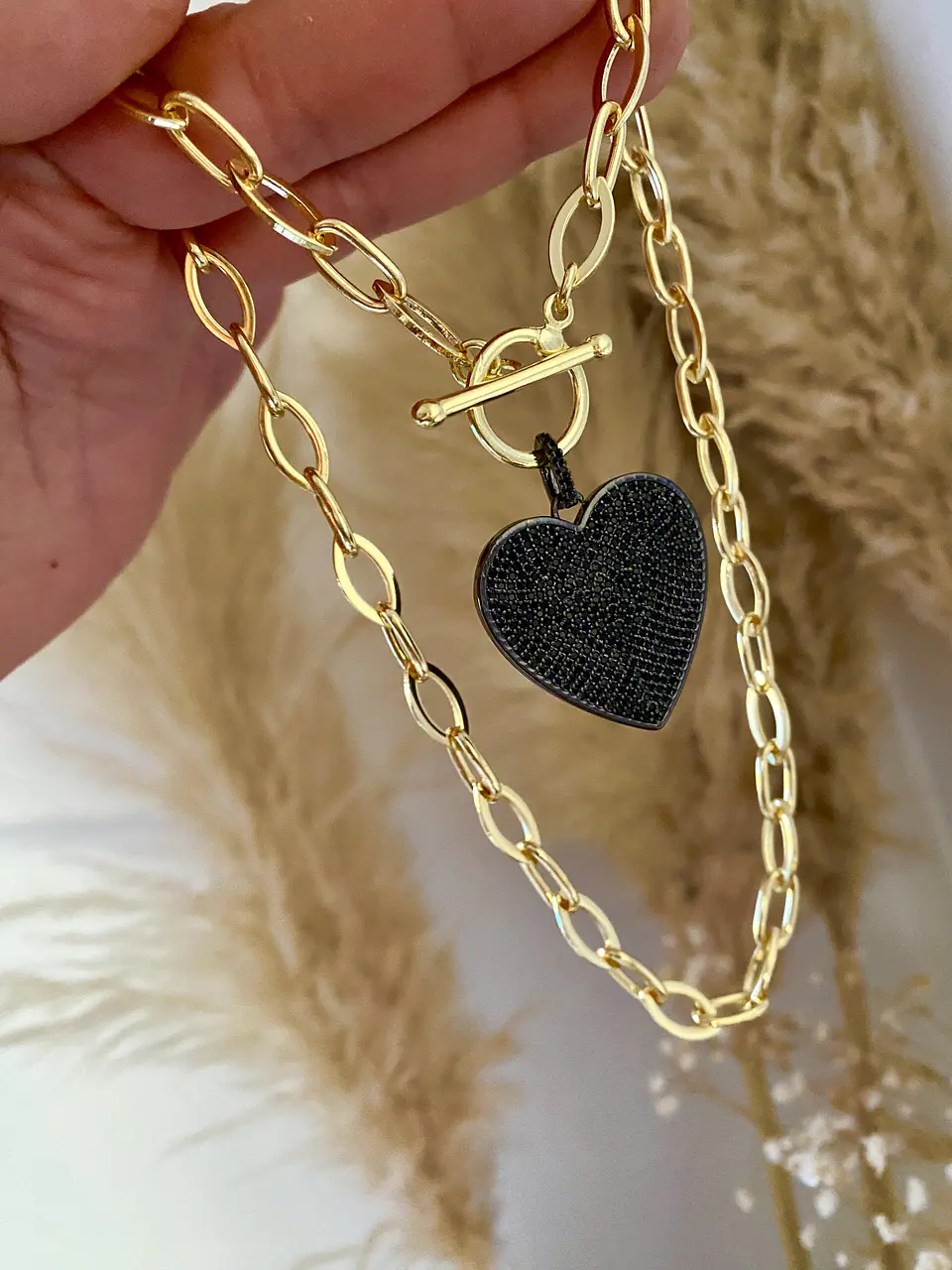 Collar Corazón Black circones  2
