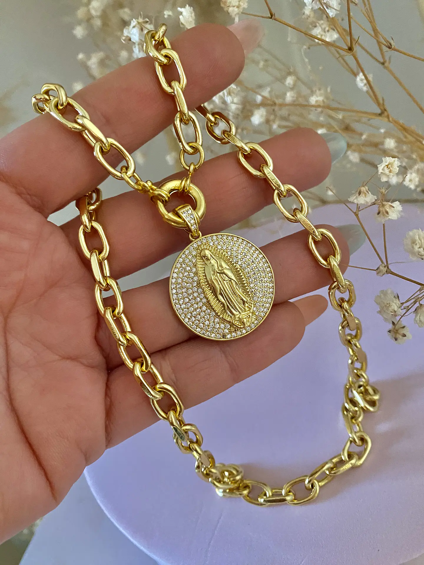 Collar eslabones Medalla Circones Virgen  1