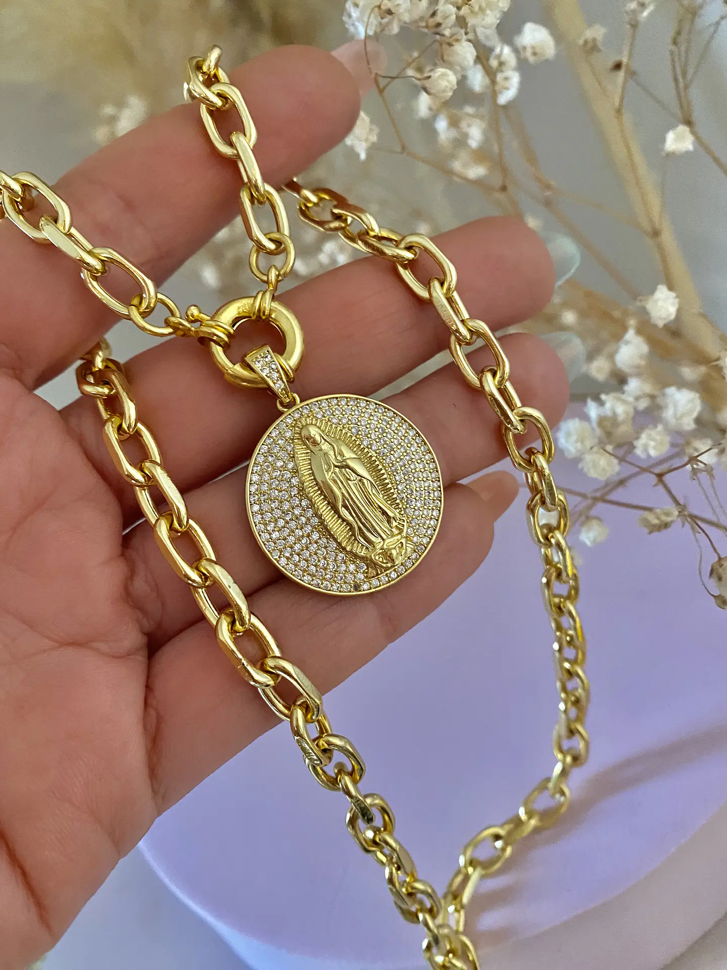 Collar eslabones Medalla Circones Virgen  3
