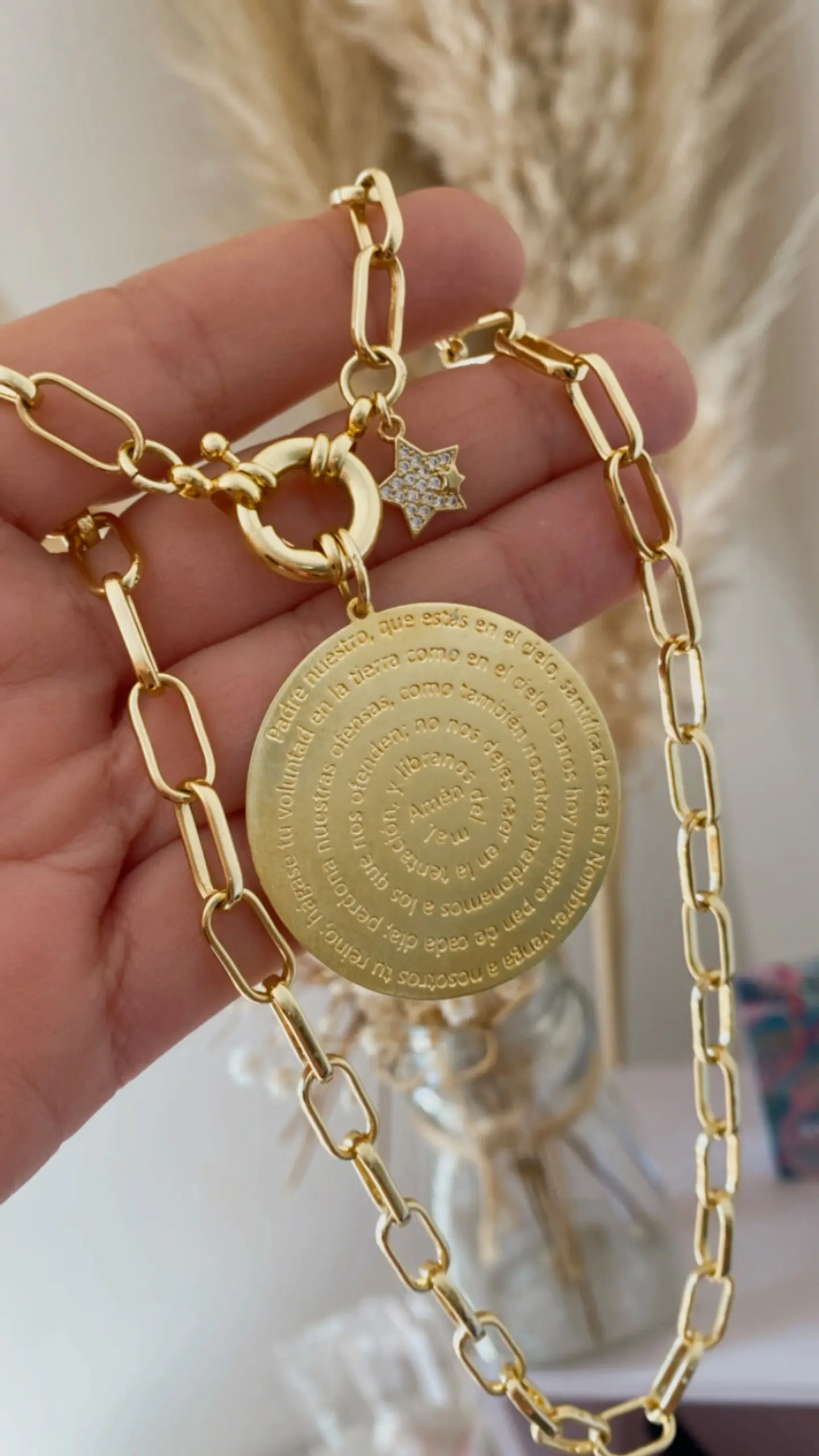Collar Medallón Padre Nuestro Gold 1