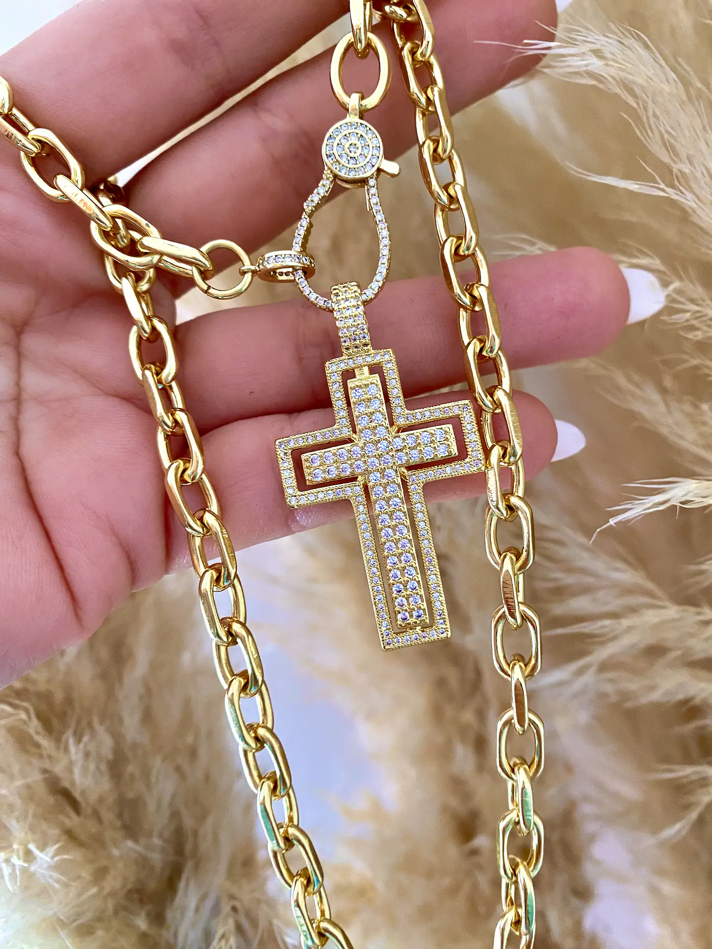 Collar Maxi Cruz Circones Gold 1
