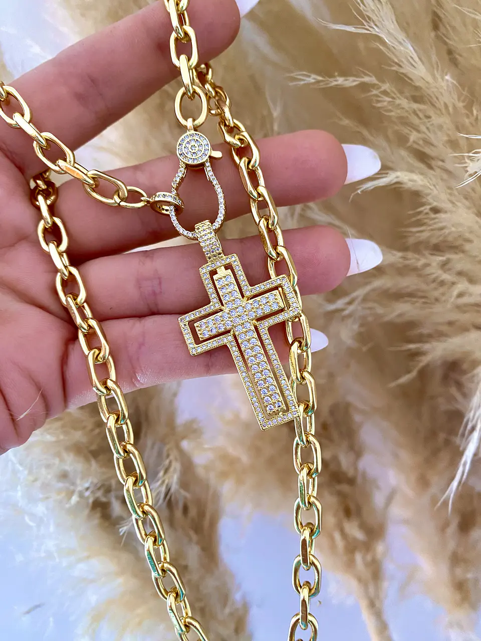 Collar Maxi Cruz Circones Gold 3