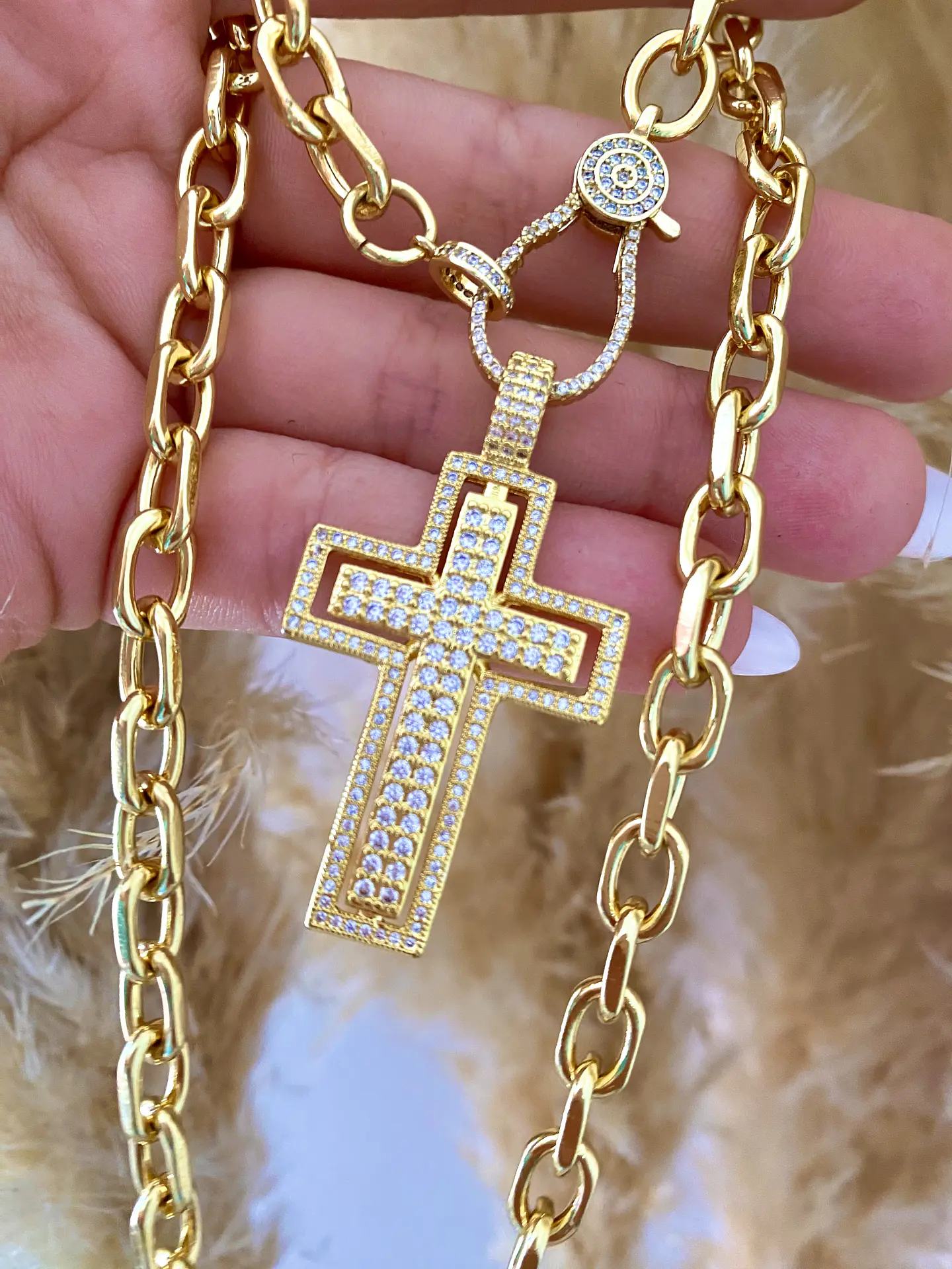 Collar Maxi Cruz Circones Gold 4