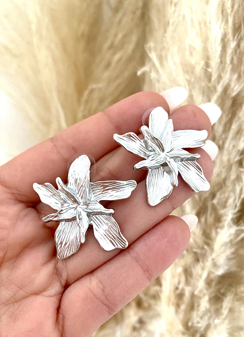 Aros Magnolia Silver
