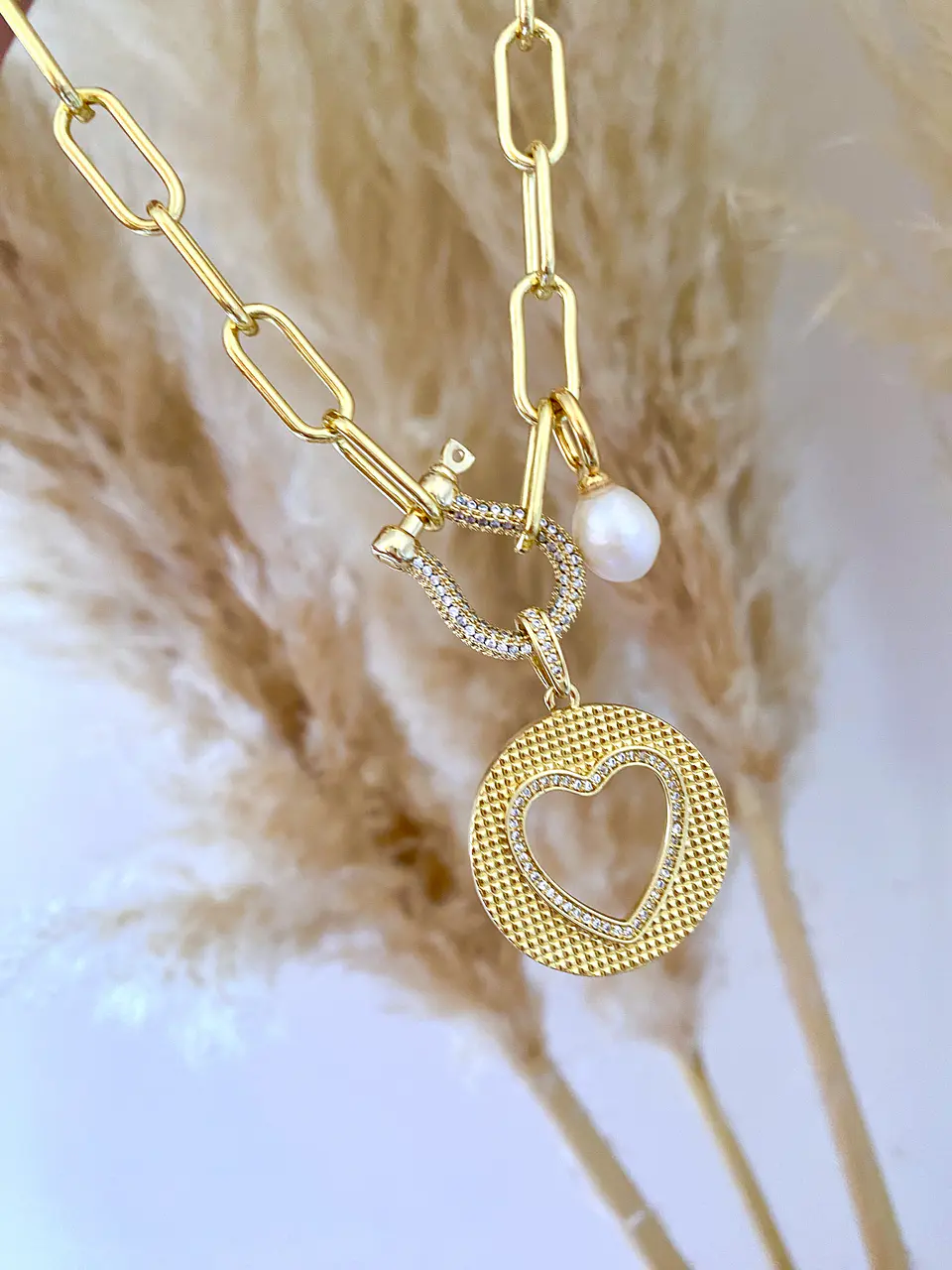Collar Maxi  Eslabones Medalla Corazón Perla  3