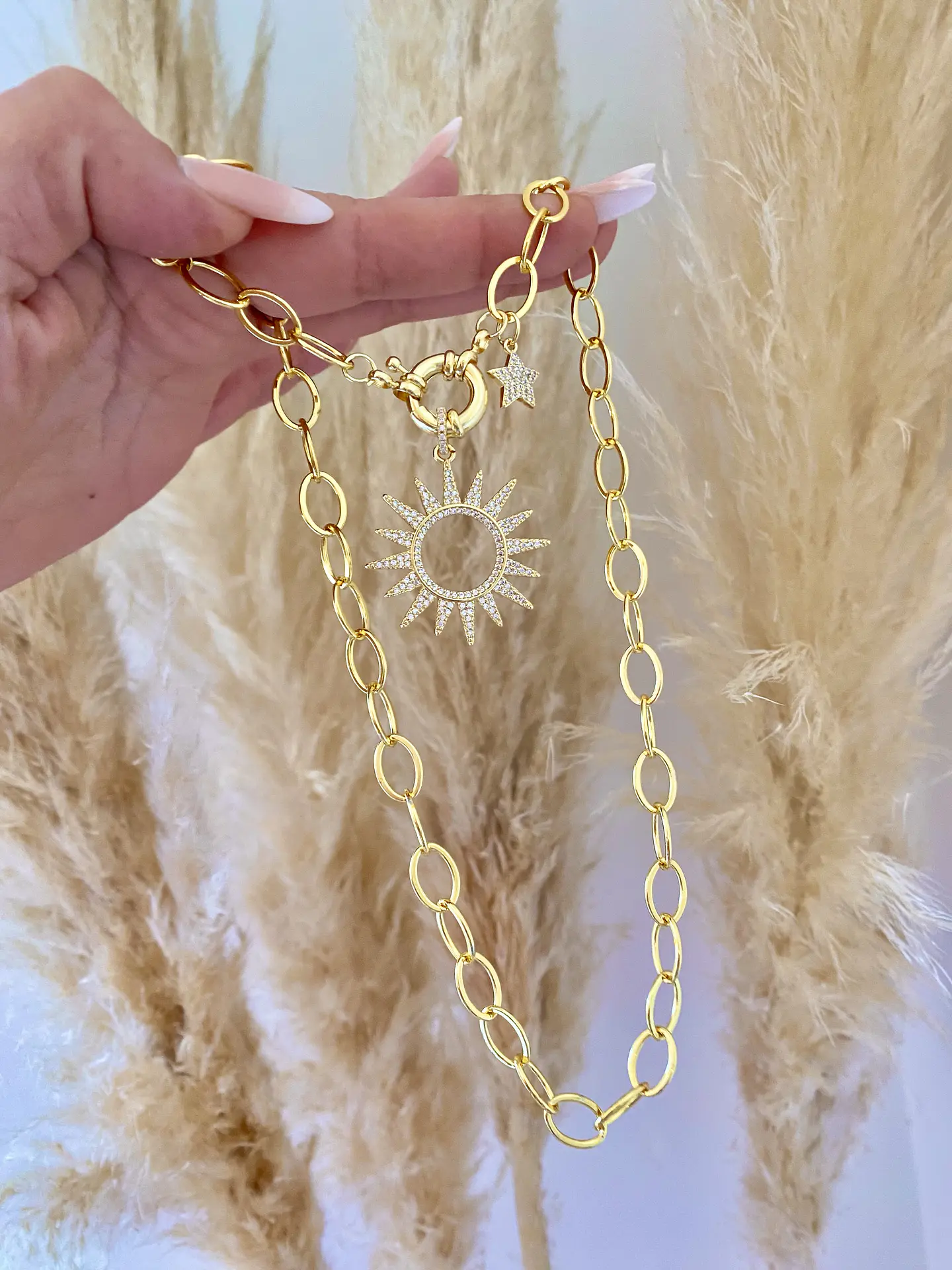 Collar Maxi Eslabones Sol y Estrellita gold 4