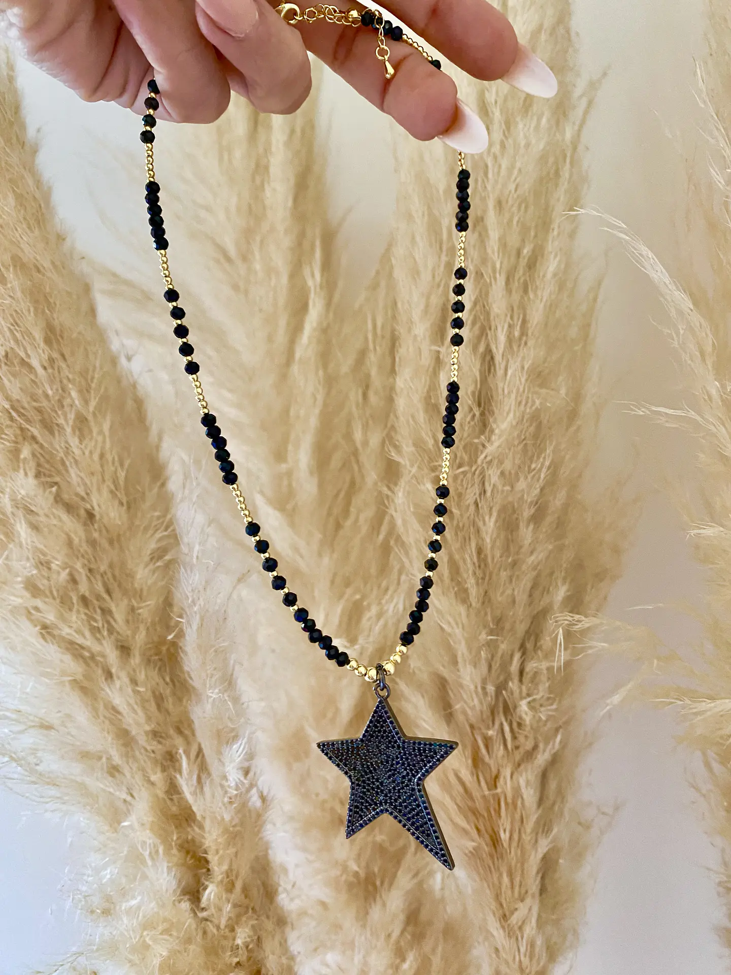 Collar Estrella Black Circones piedras facetadas 7