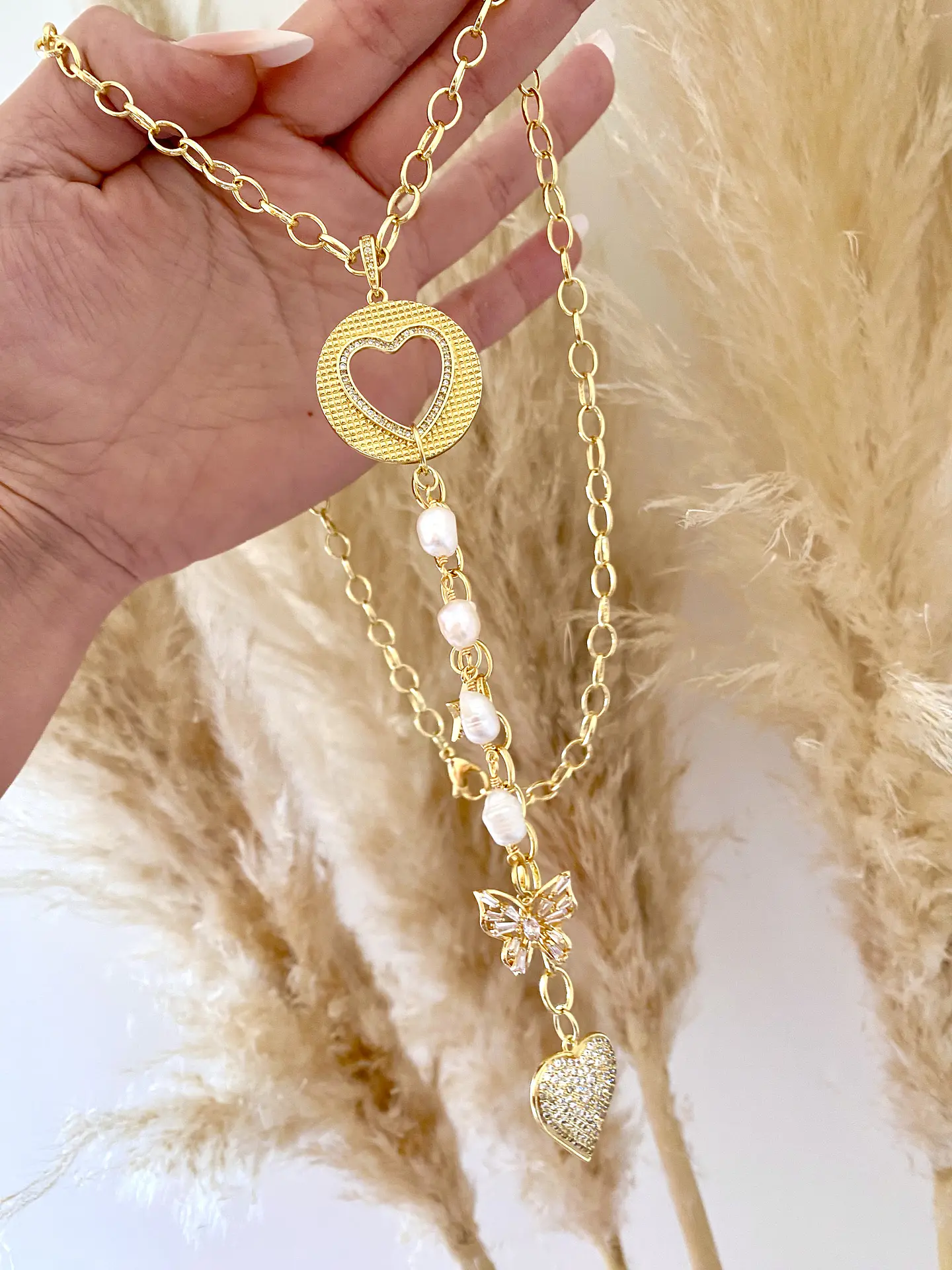 Collar XL Medallón Corazón Cascada y Perlas  7