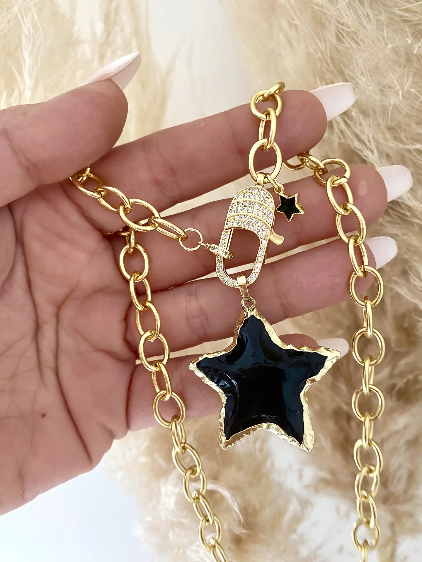 Collar Maxi Estrella Obsidiana Black broche luxury  3
