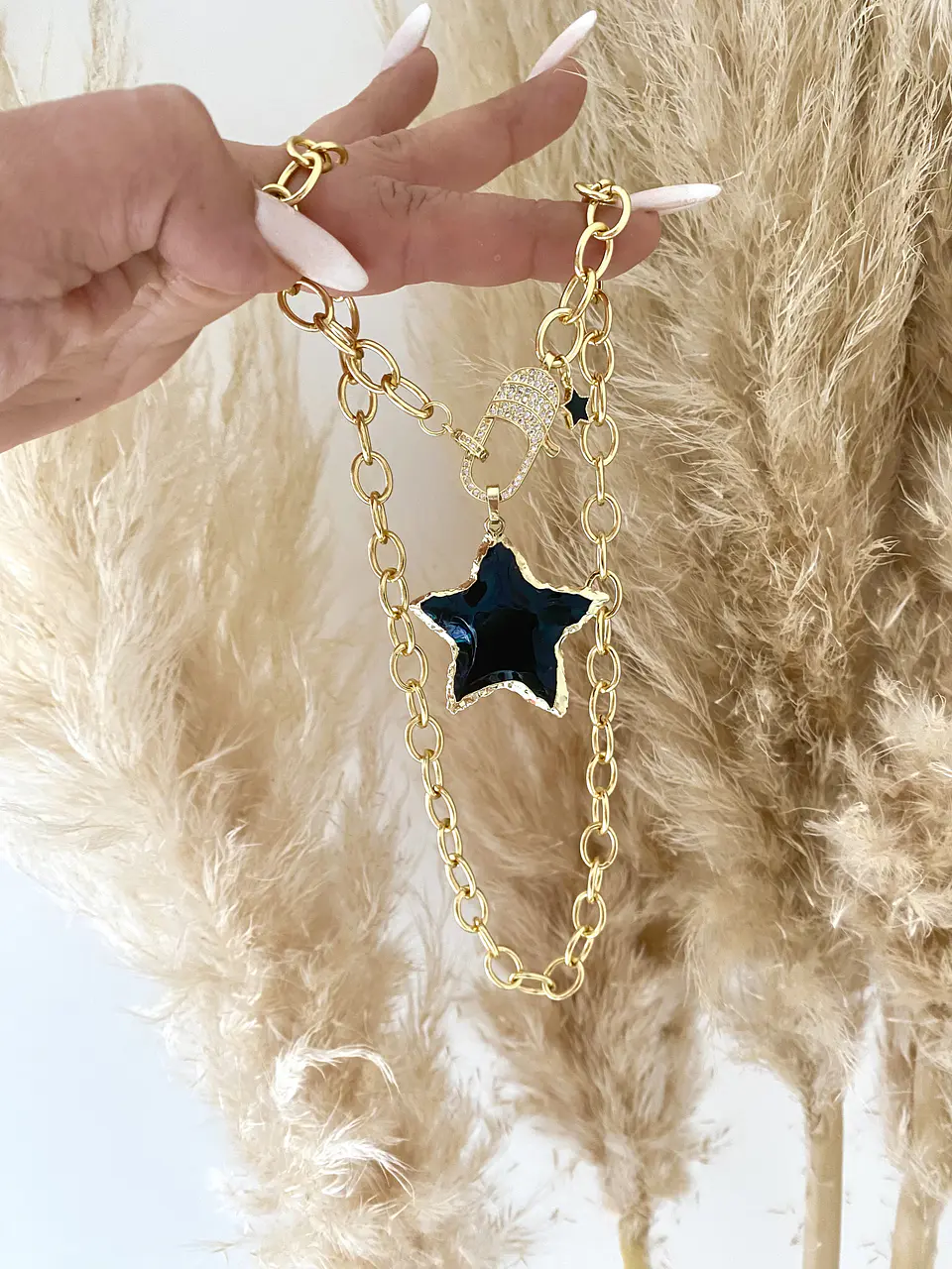 Collar Maxi Estrella Obsidiana Black broche luxury  4