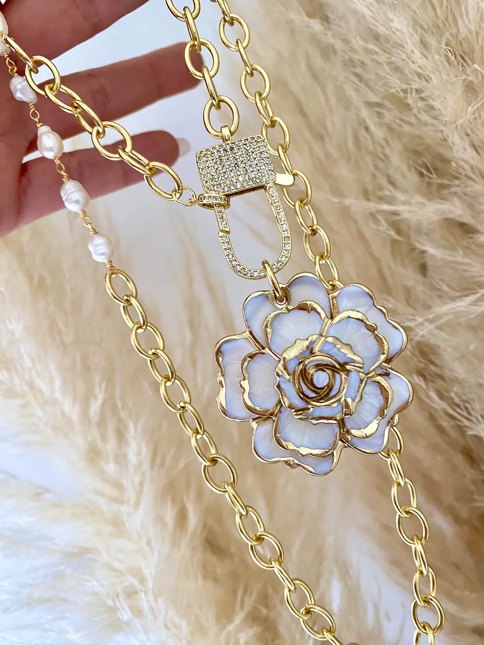 Collar XL Maxi Camelia Cadena Perlas broche luxury  2