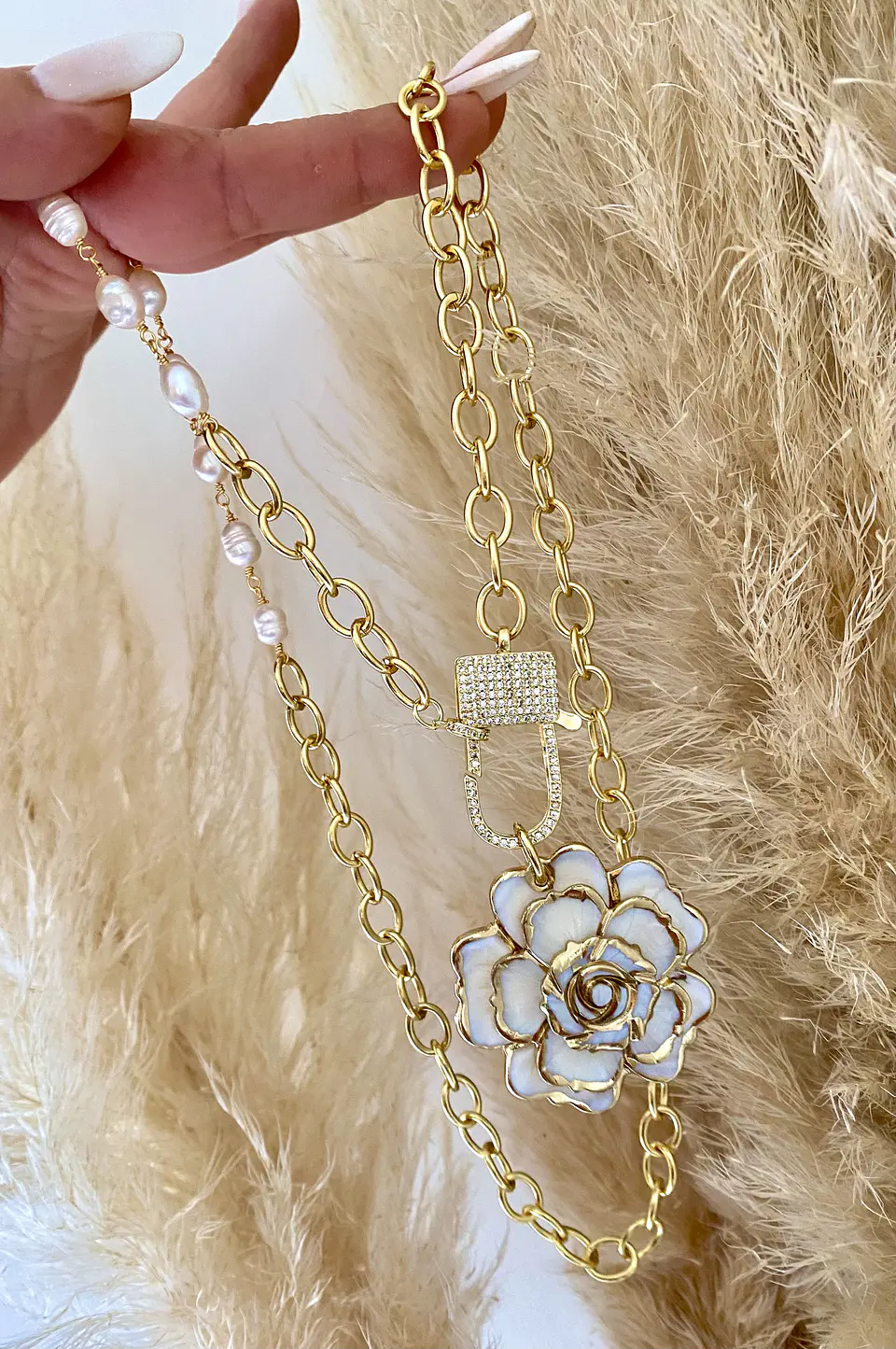 Collar XL Maxi Camelia Cadena Perlas broche luxury  5