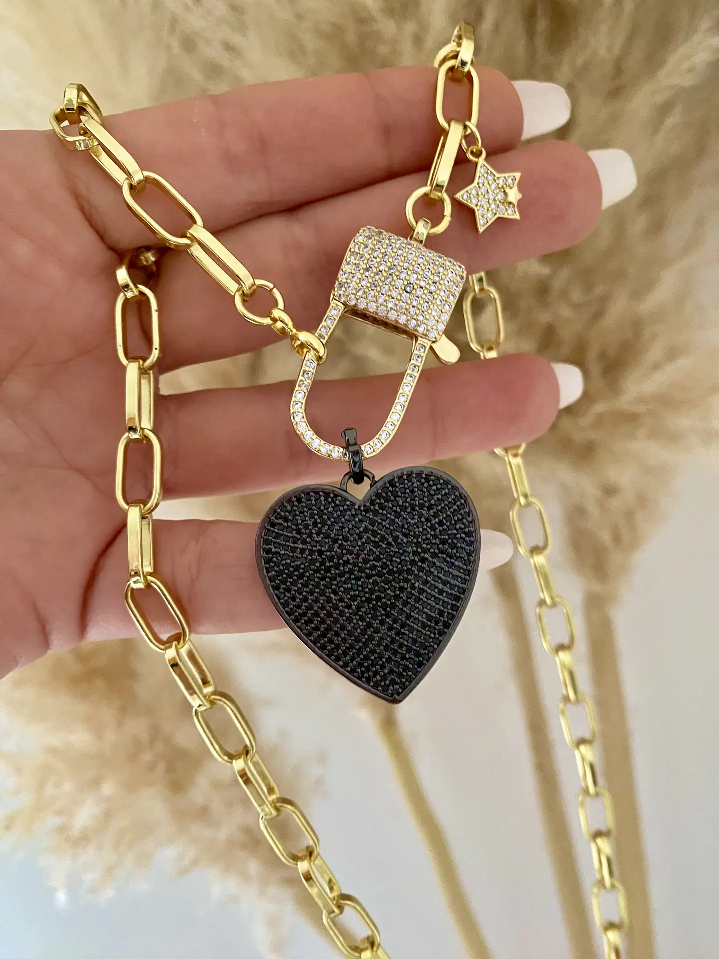 Collar Maxi Corazón  Black Broche Candado Luxury 3
