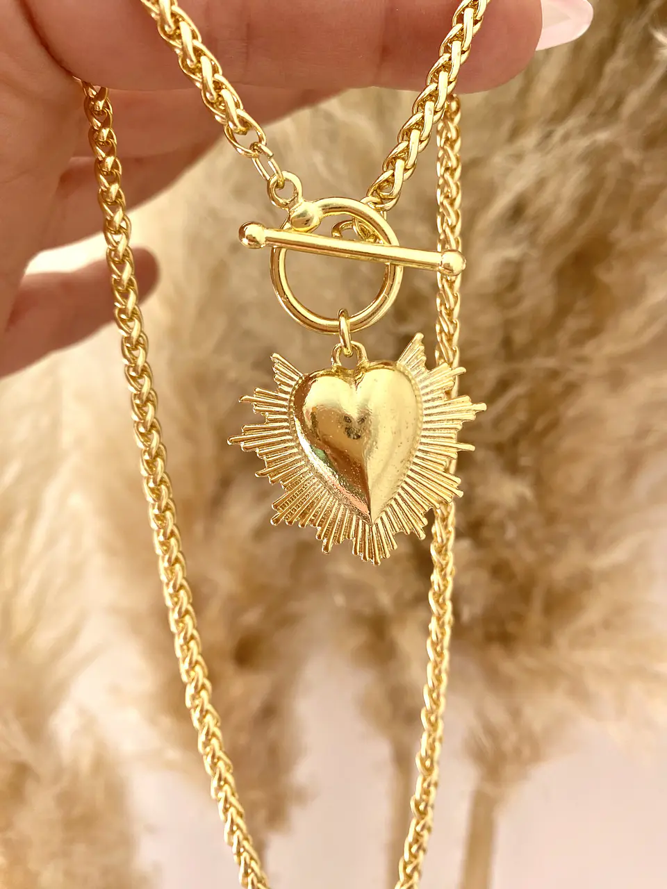 Collar  Corazón Sagrado Gold  4