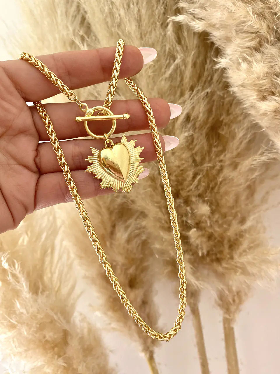 Collar  Corazón Sagrado Gold  5