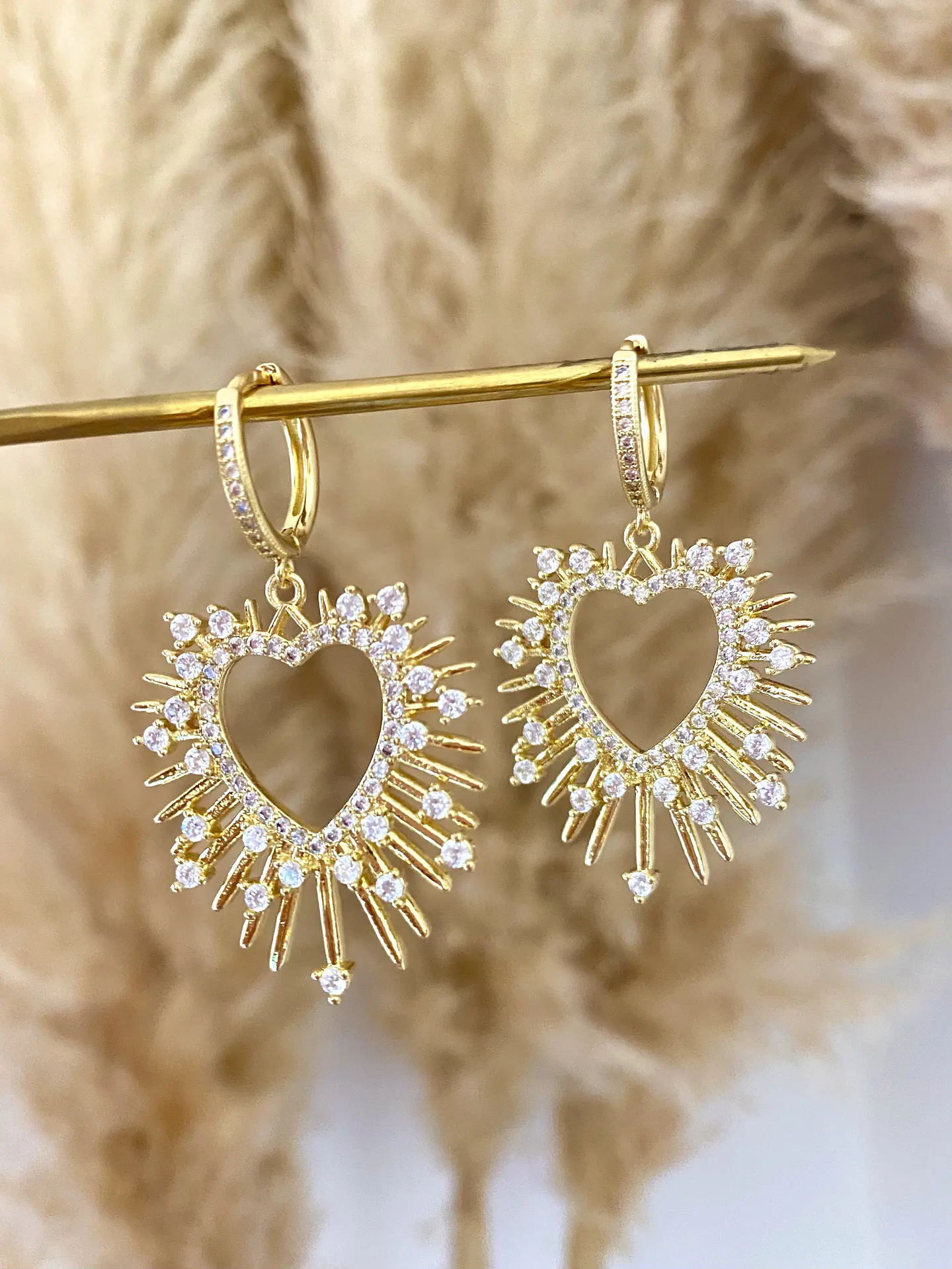 Aros Corazón Sagrado Circones Gold  3