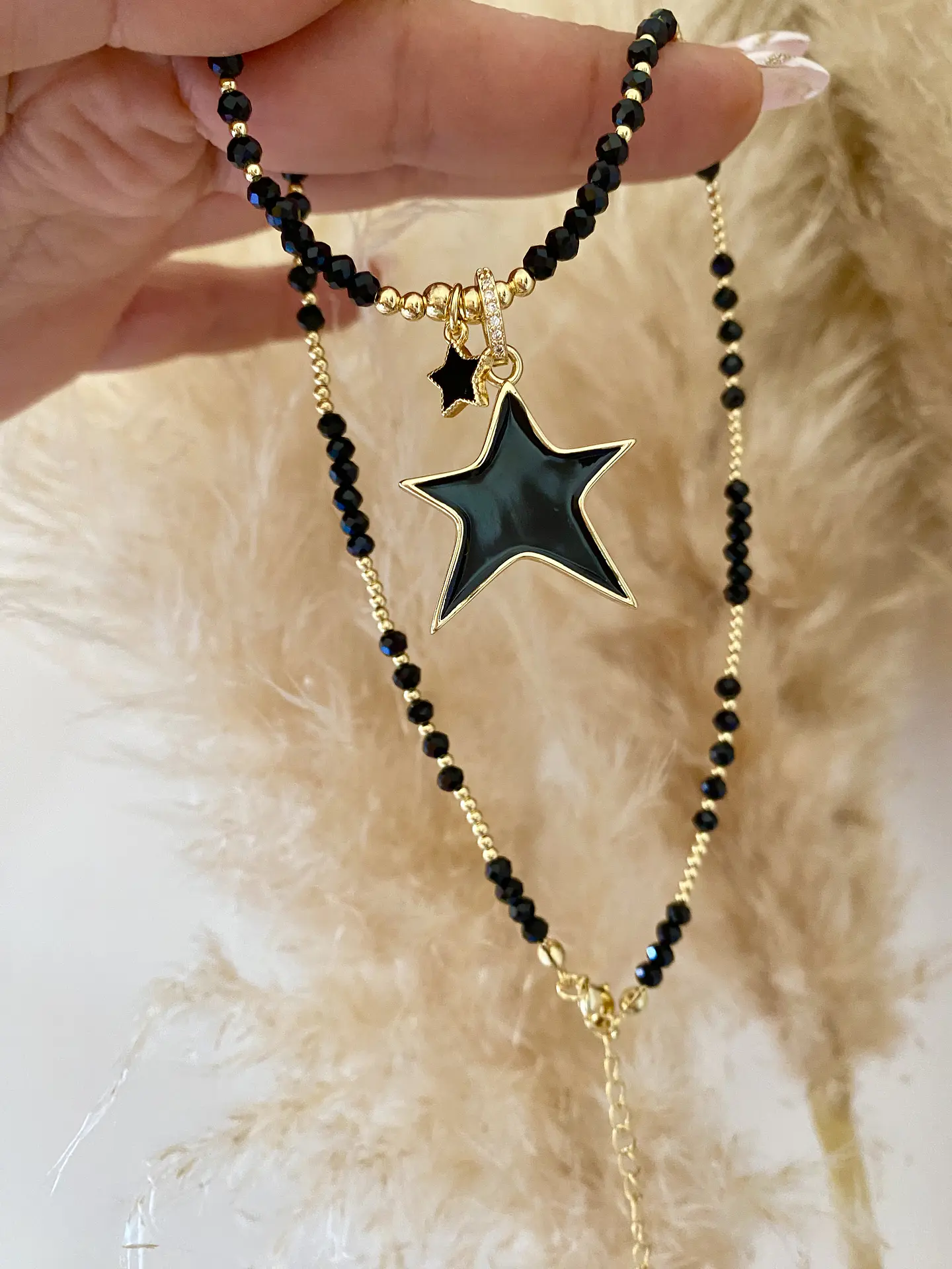 Collar Estrellas Black piedras facetadas  3