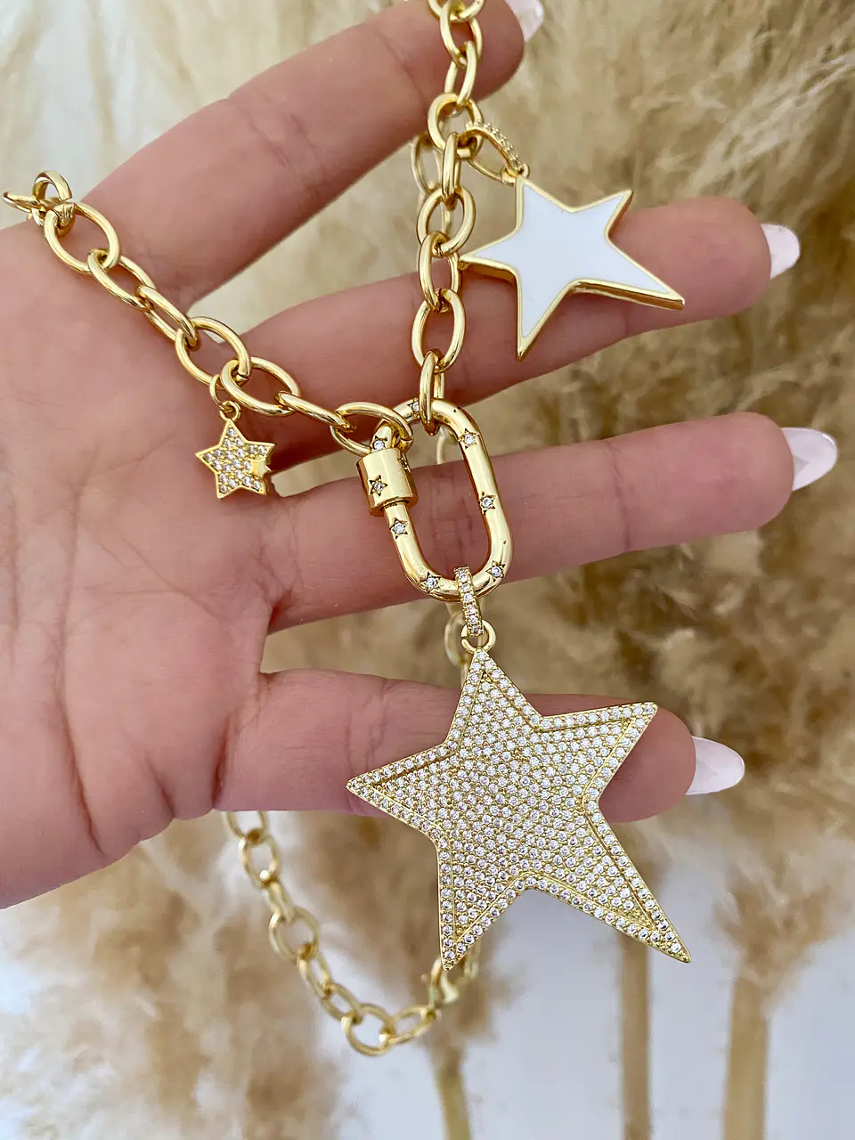 Collar Trilogía de Estrellas Gold 1