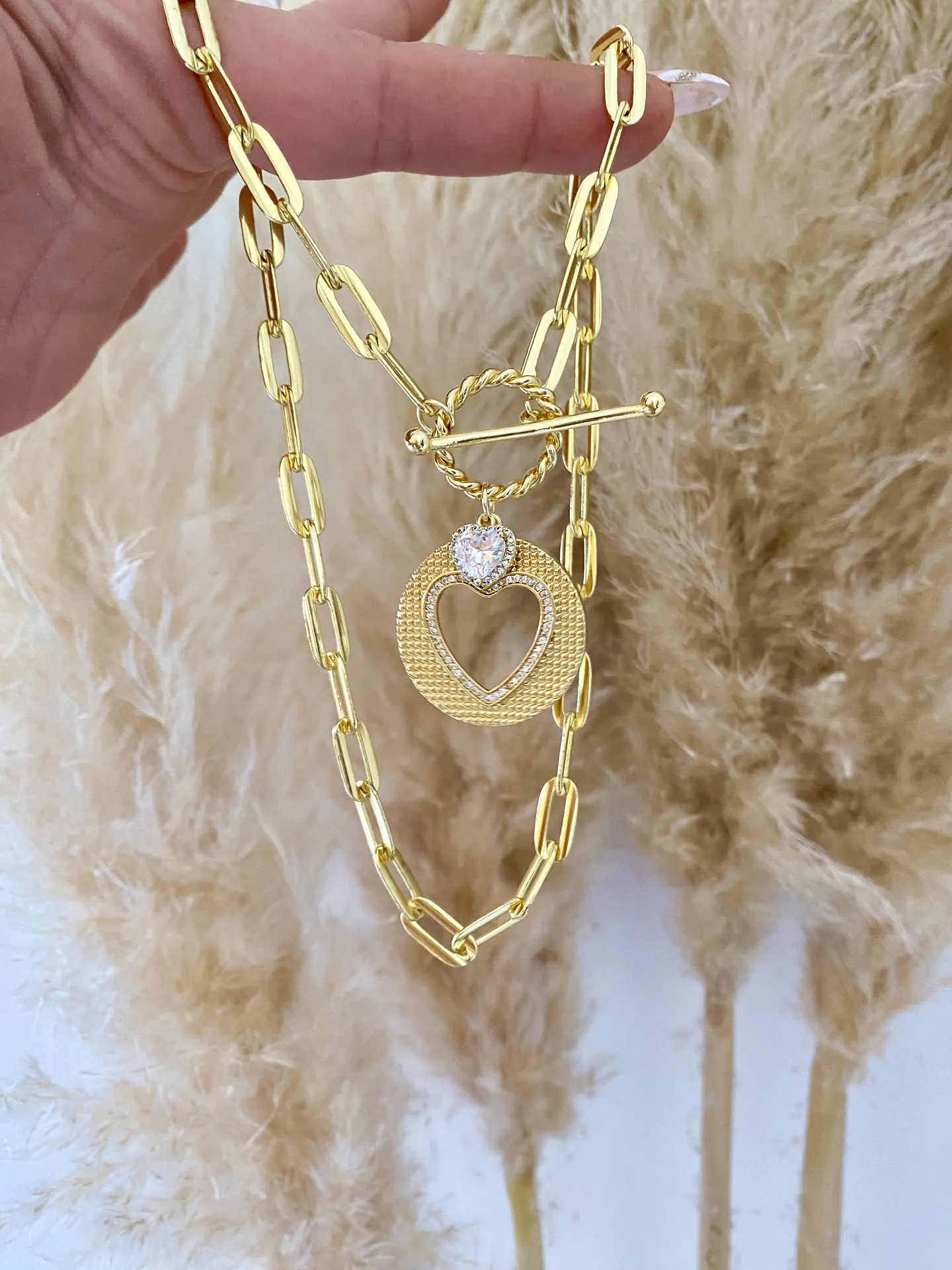 Collar Medalla Corazón Circones gold 5