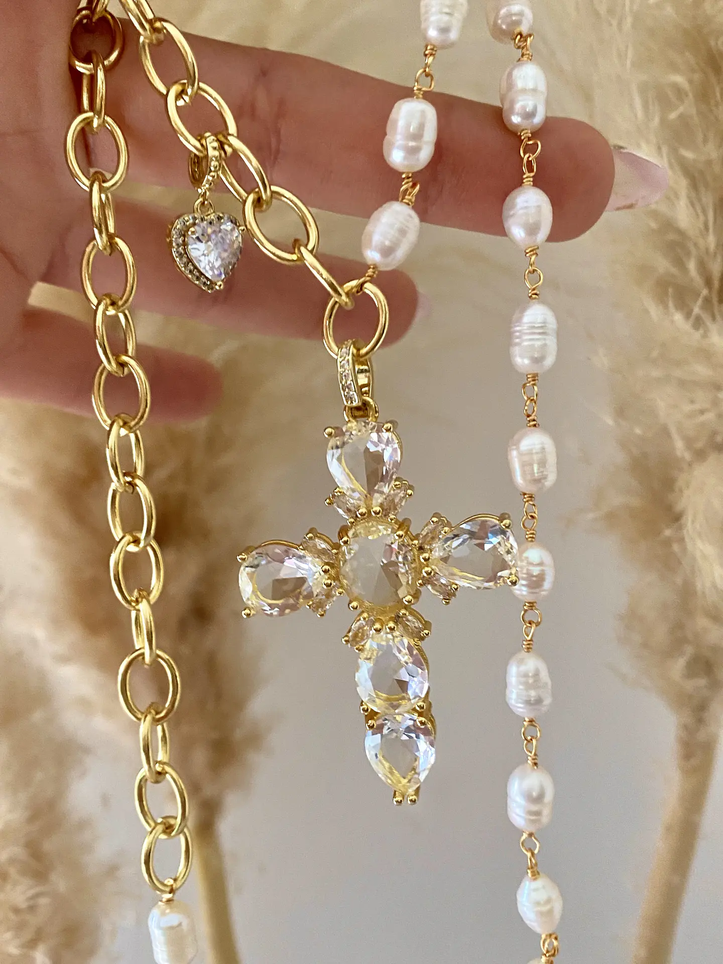 Collar XL  Maxi Cruz Cristal Perlas 1