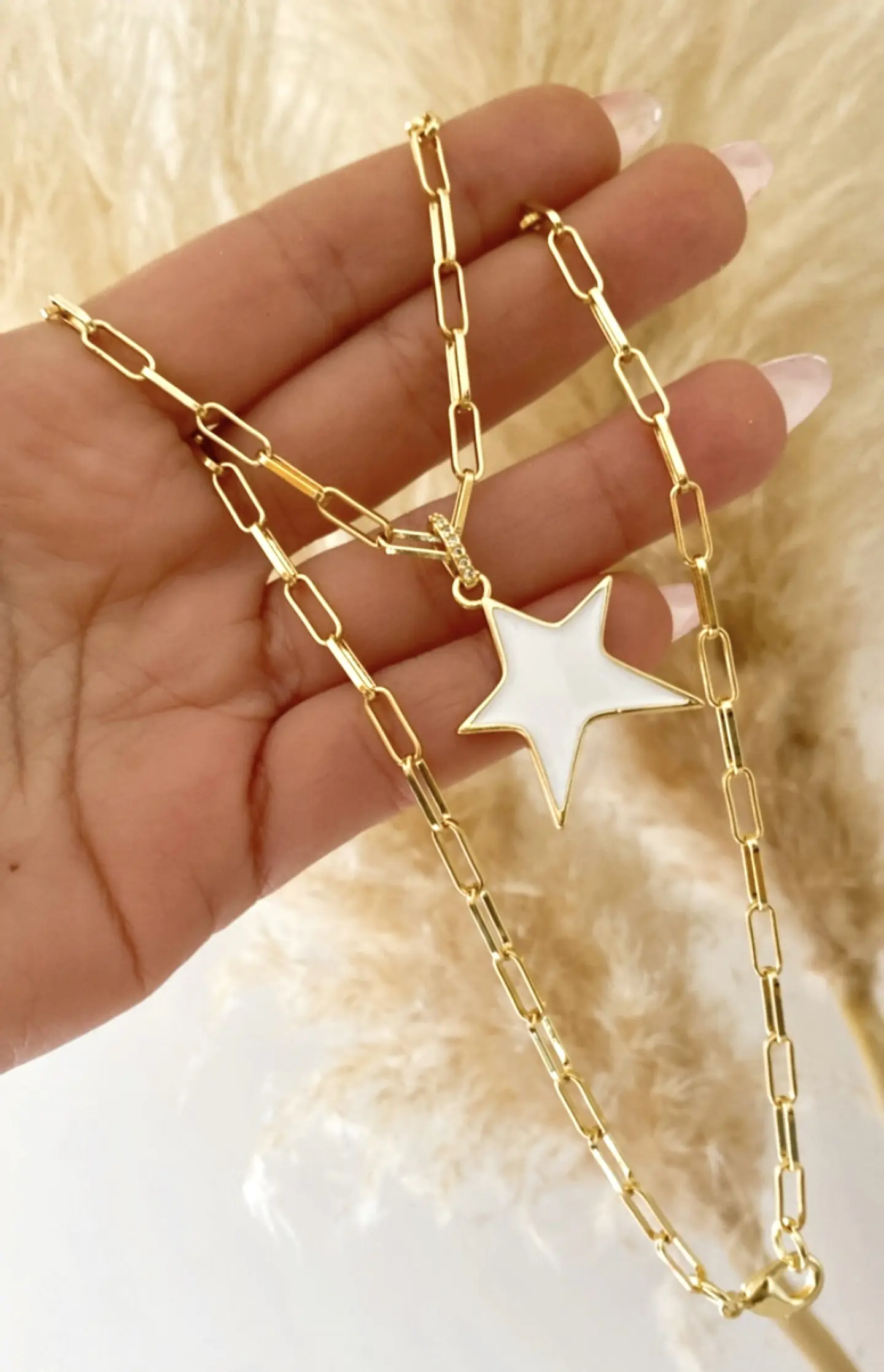 Collar Estrella Blanca Esmaltada Gold 2
