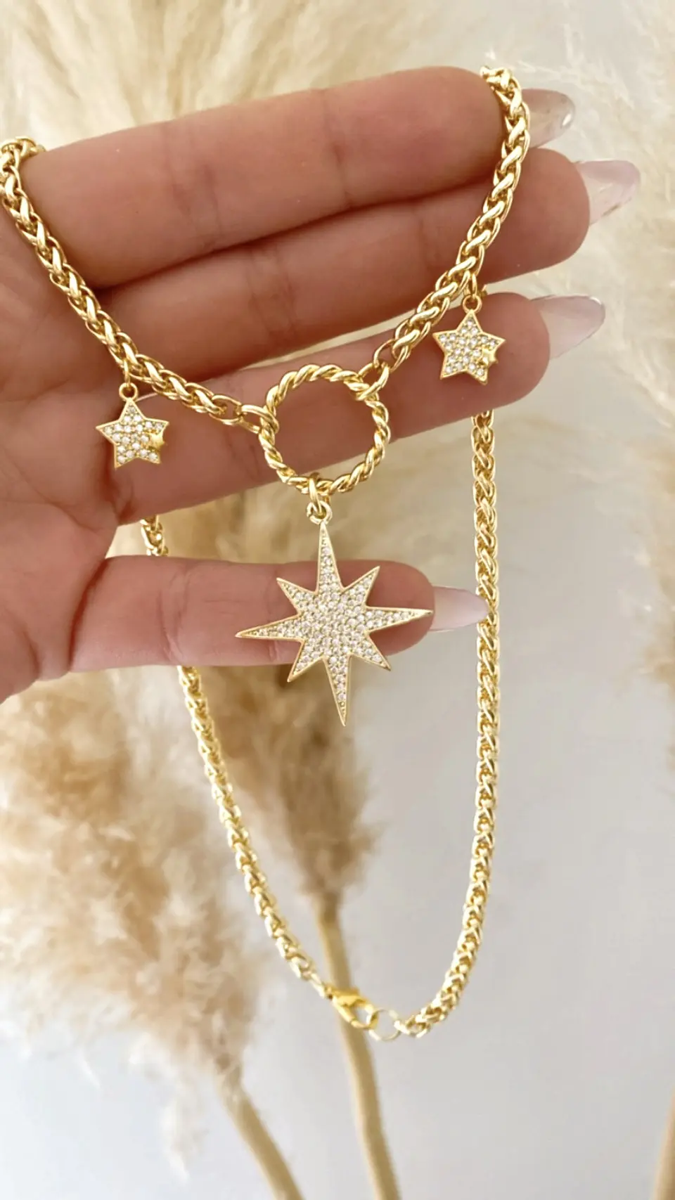 Collar Estrella Guía Circones y estrellitas laterales 1