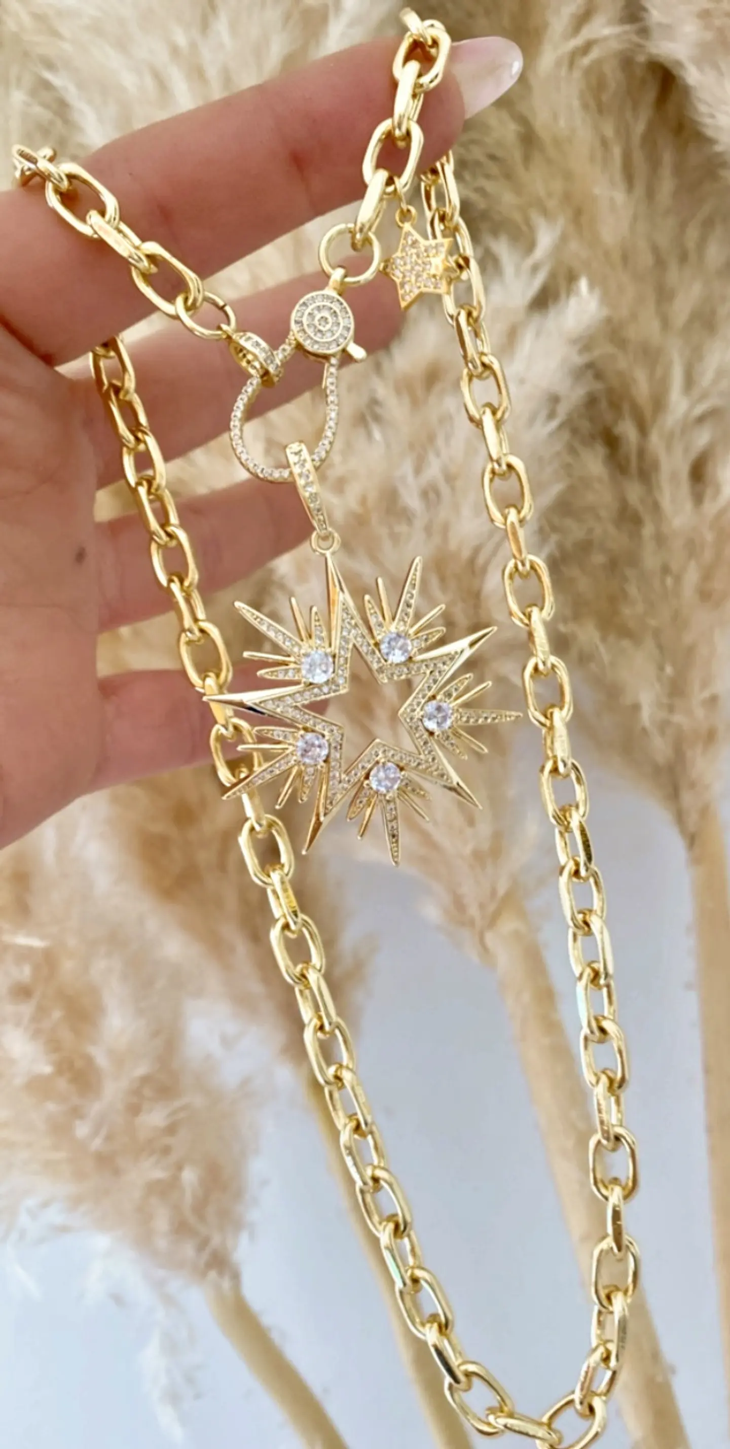 Collar Maxi Estrella 10 puntas Circones y broche luxury 3