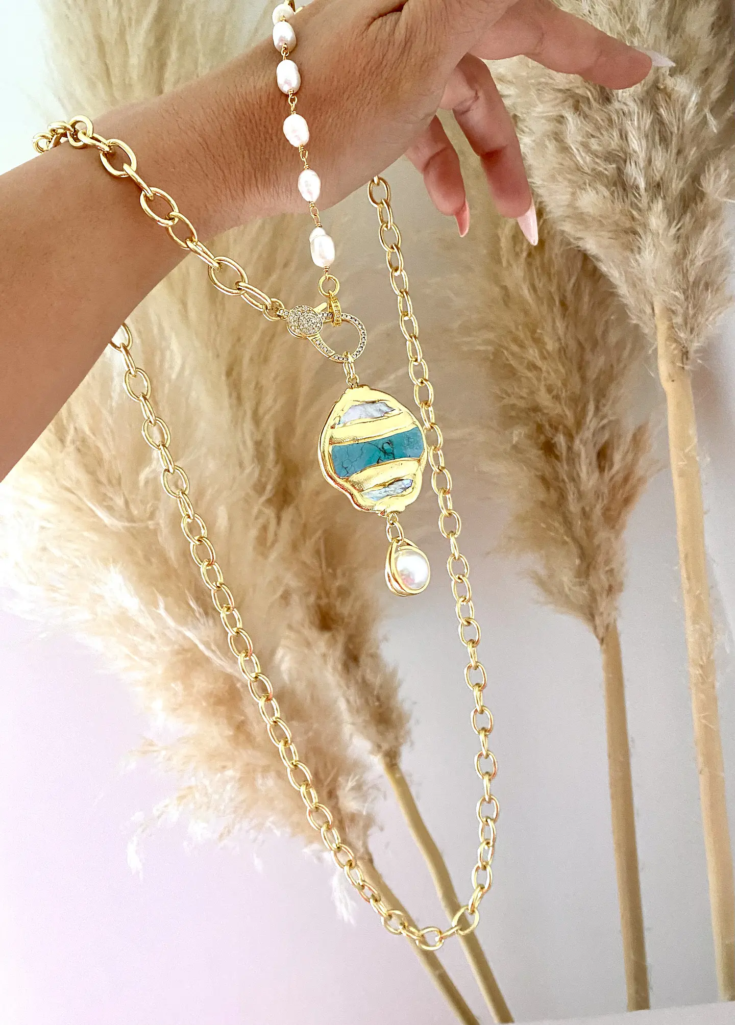 Collar XL Placa Turquesa Nácar y Perlas  Gold 4