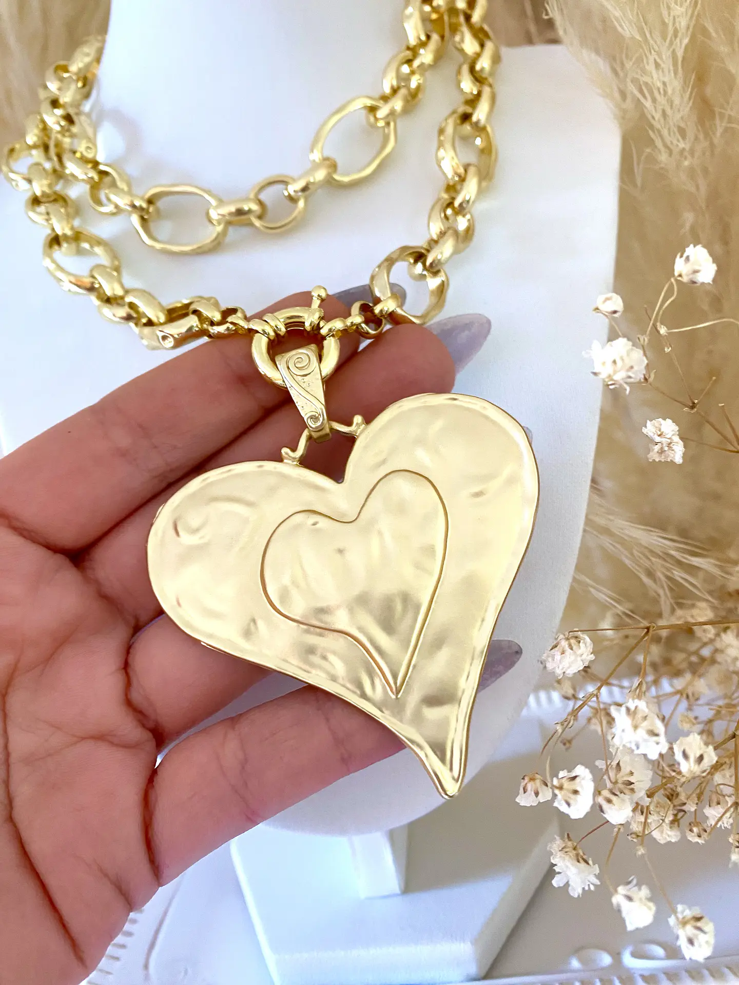 Maxi Collar XL Medallón Corazón Gold  2