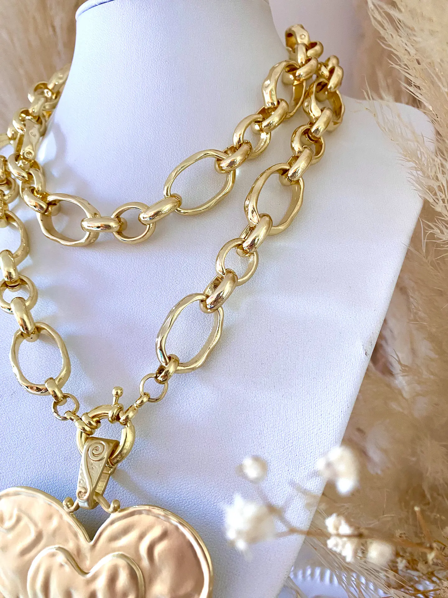 Maxi Collar XL Medallón Corazón Gold  5