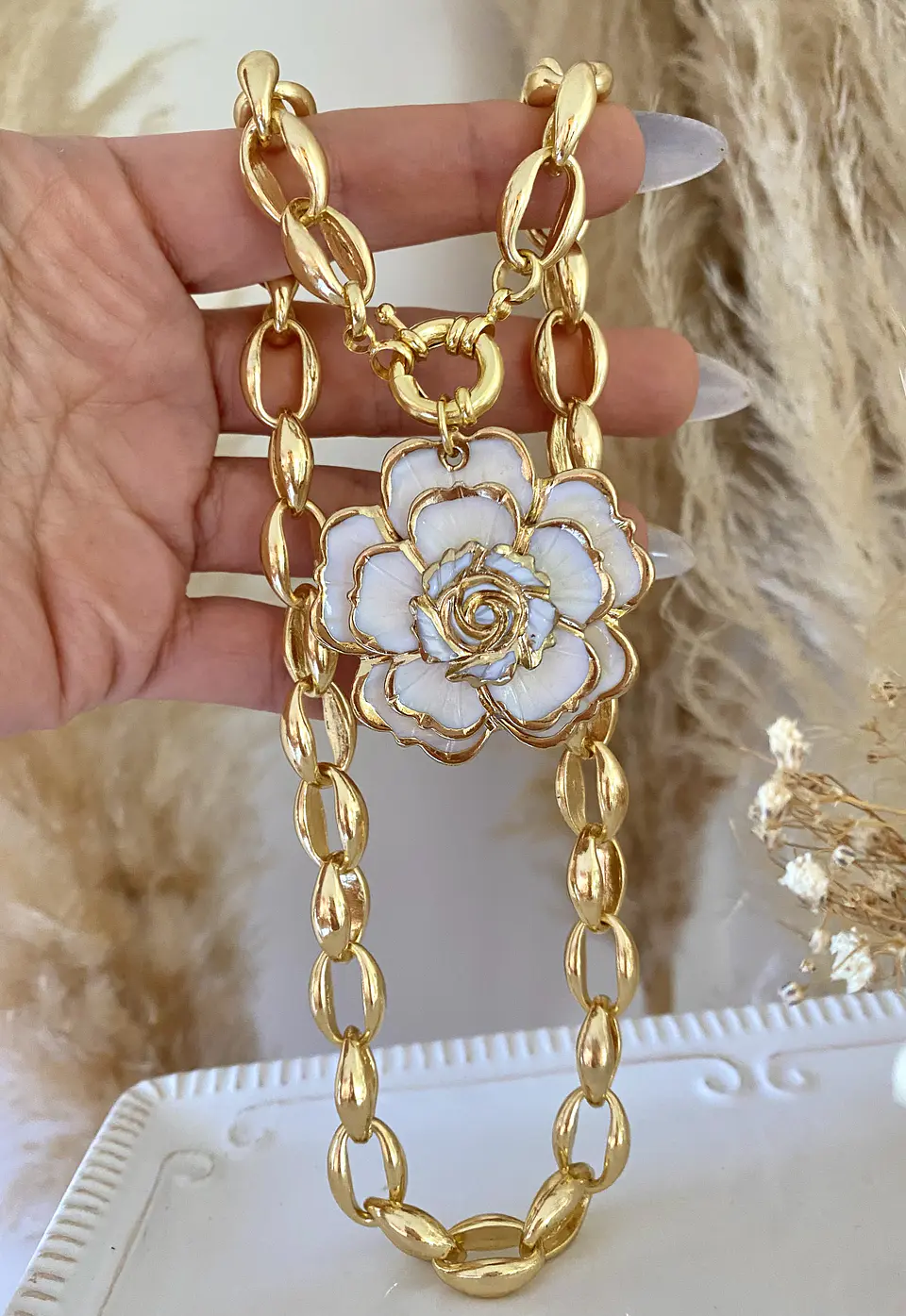 Collar Maxi Camelia Nácar eslabones gruesos gold 3