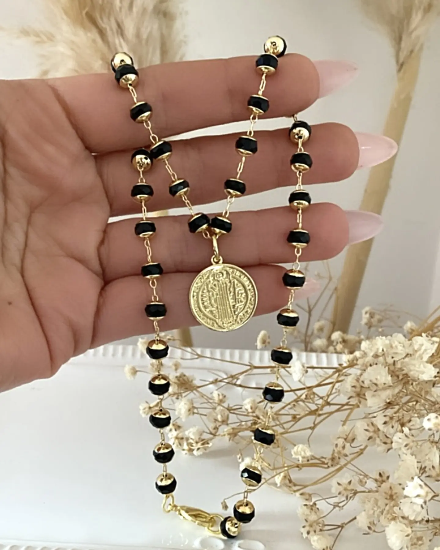 Collar Cristales  Black Facetados Medalla San Benito  1