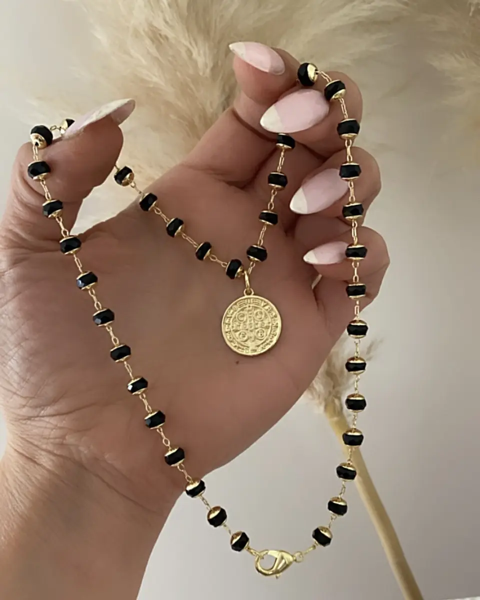Collar Cristales  Black Facetados Medalla San Benito  3