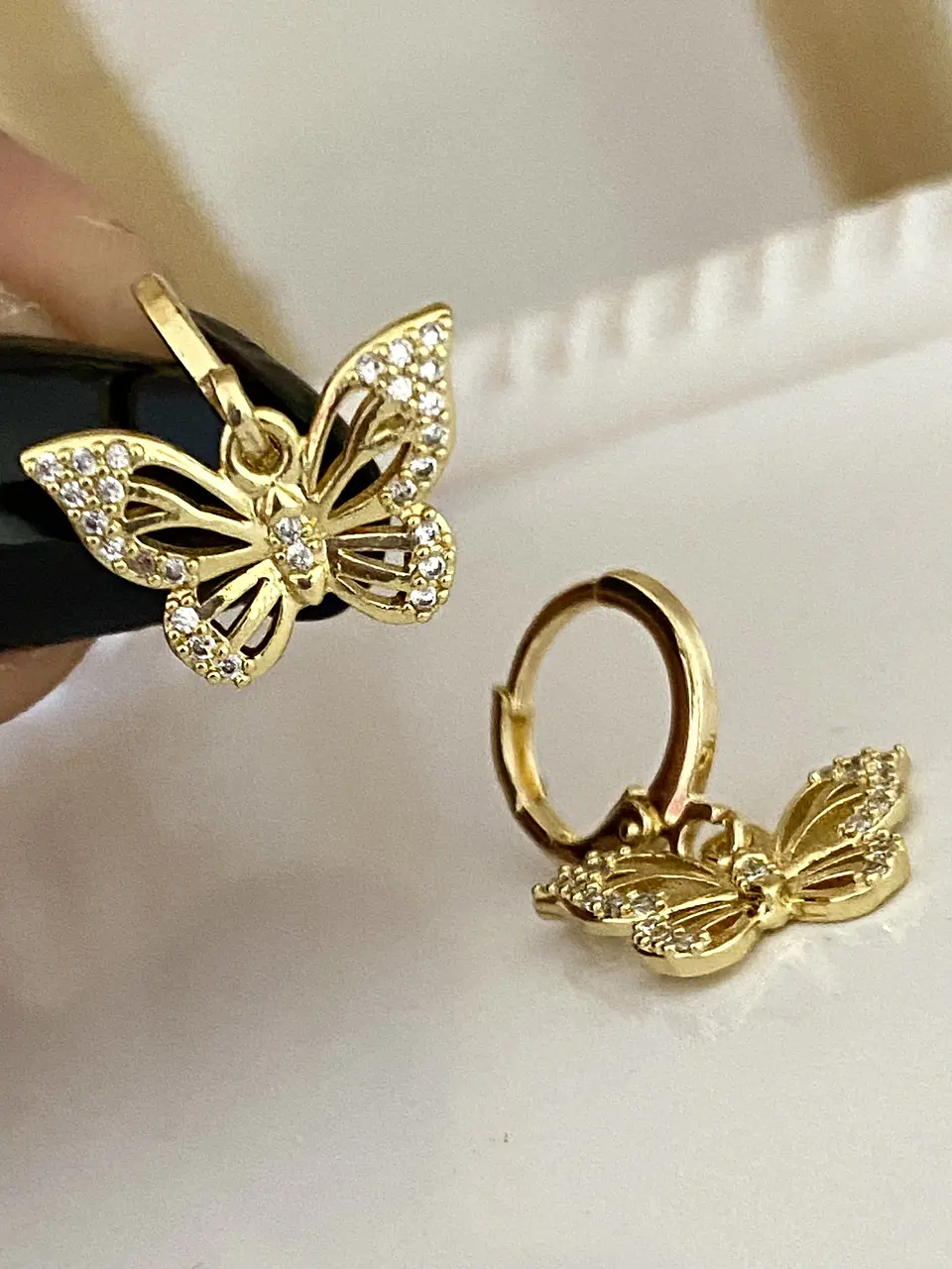 Aros Mariposa Circones Gold 1